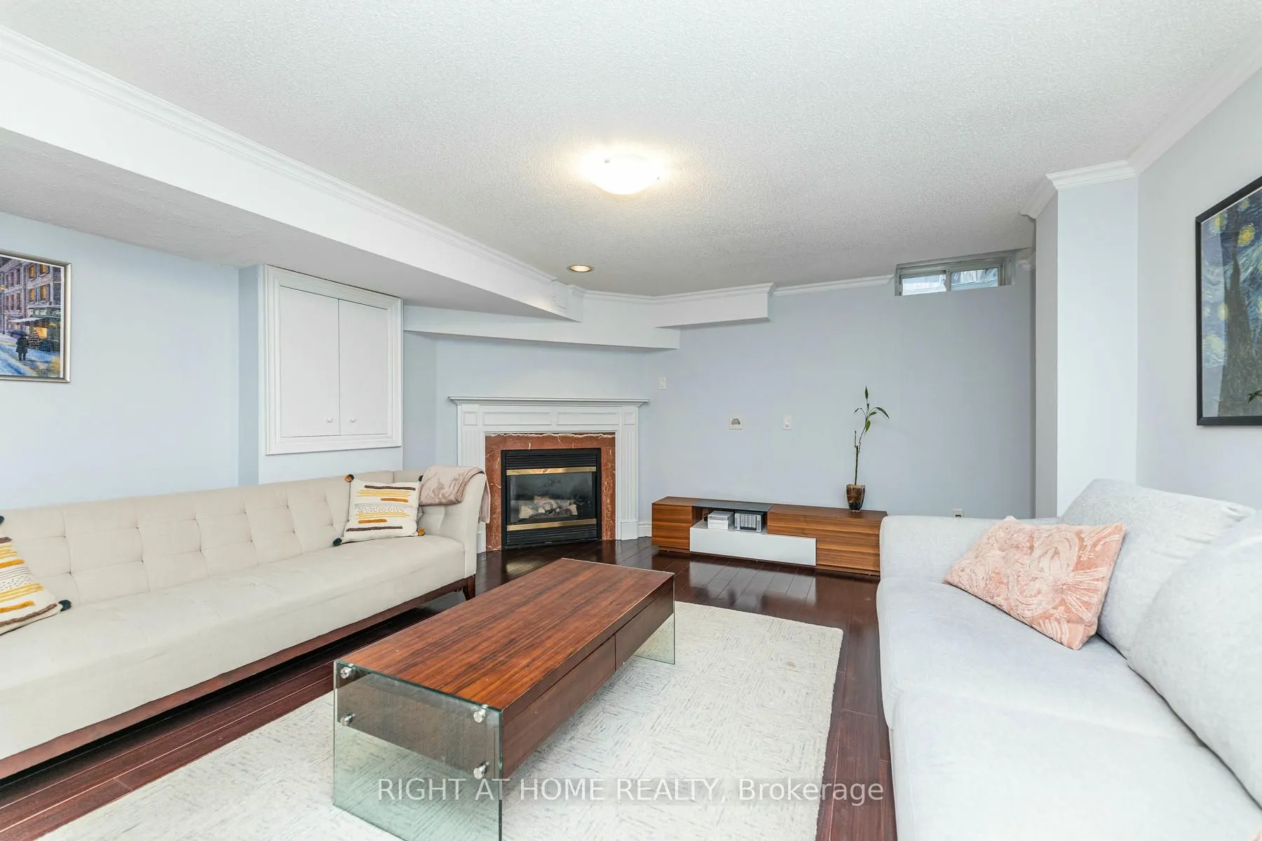34 Horsham Avenue