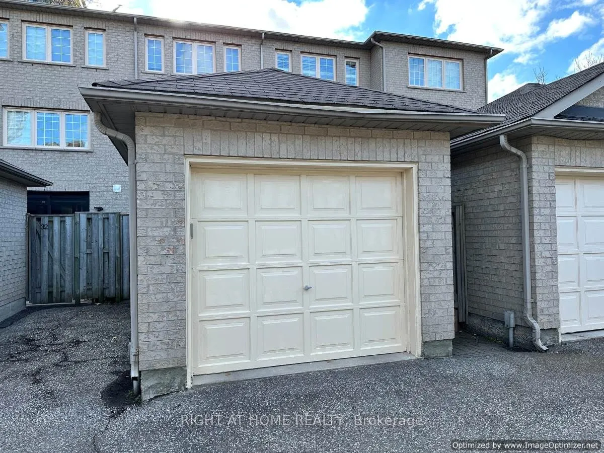 34 Horsham Avenue
