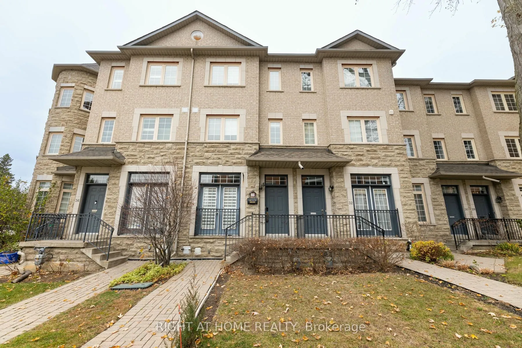 34 Horsham Avenue