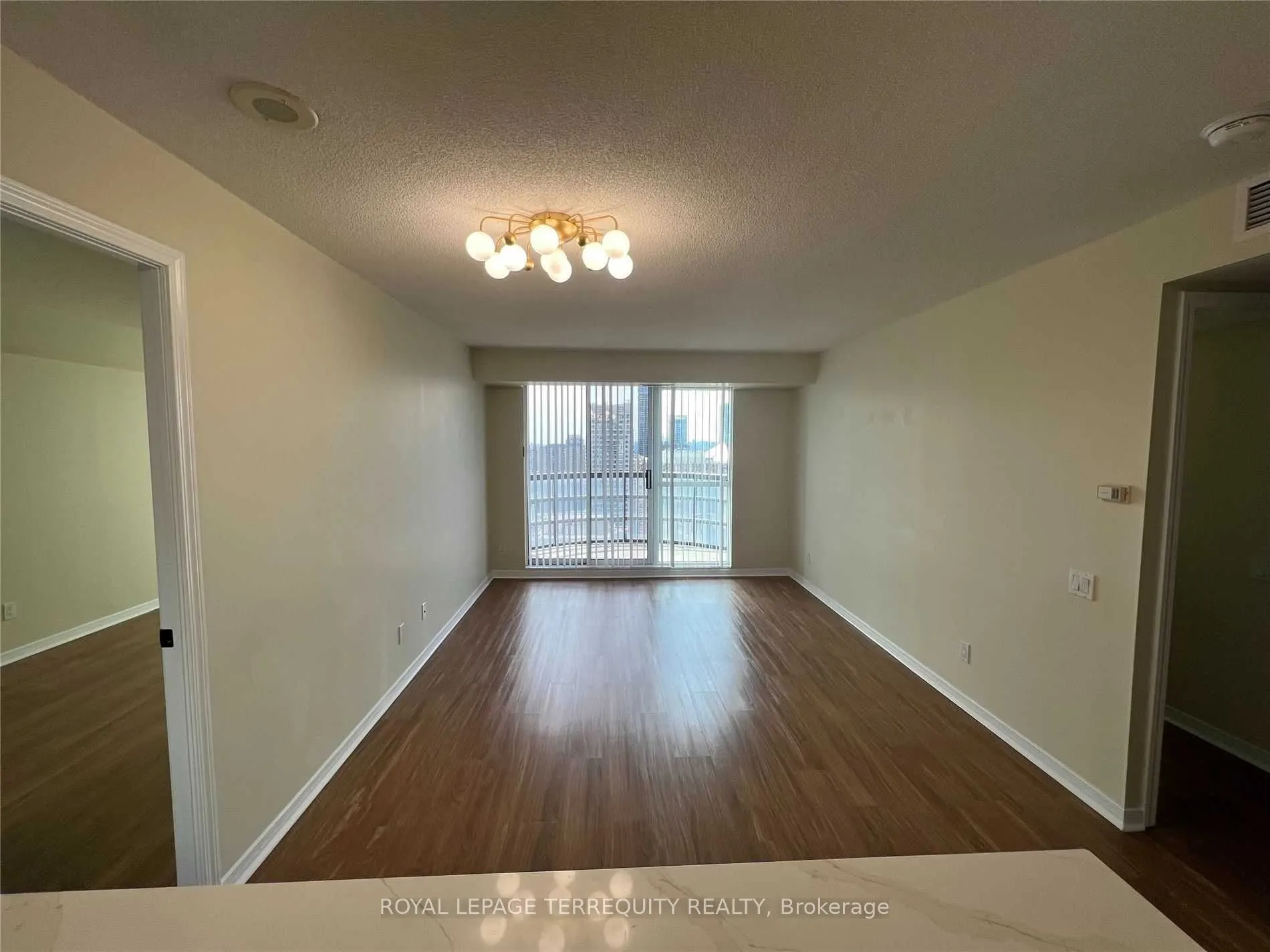 8 Hillcrest Avenue, #2915