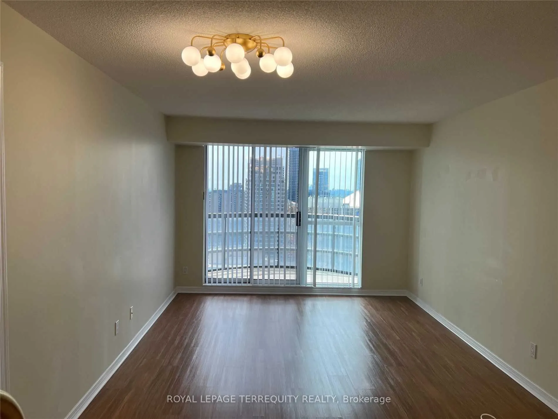 8 Hillcrest Avenue, #2915