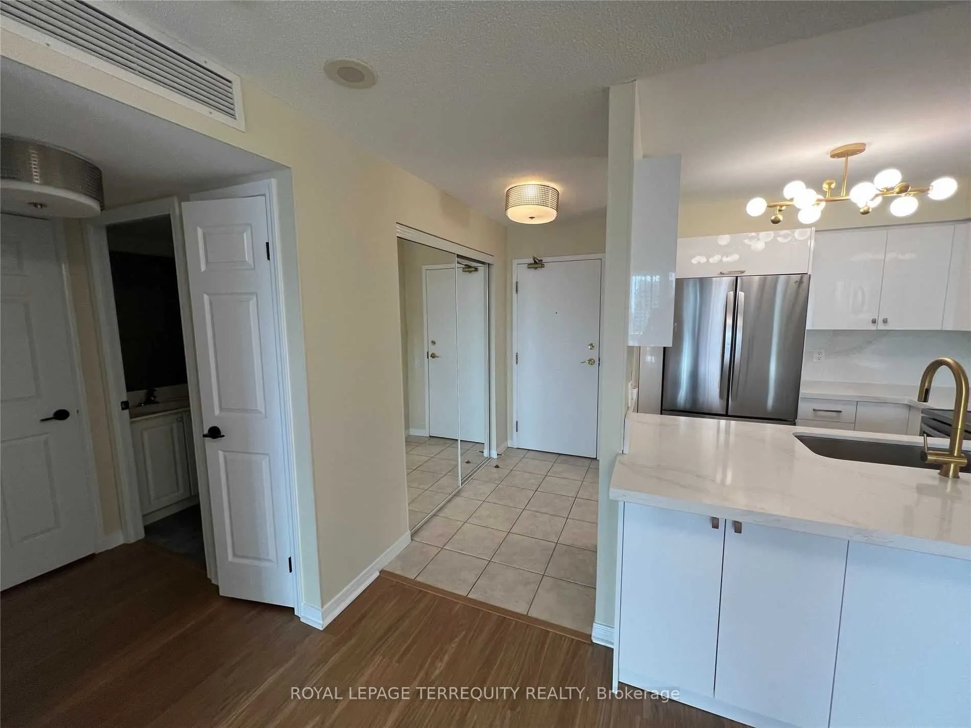 8 Hillcrest Avenue, #2915