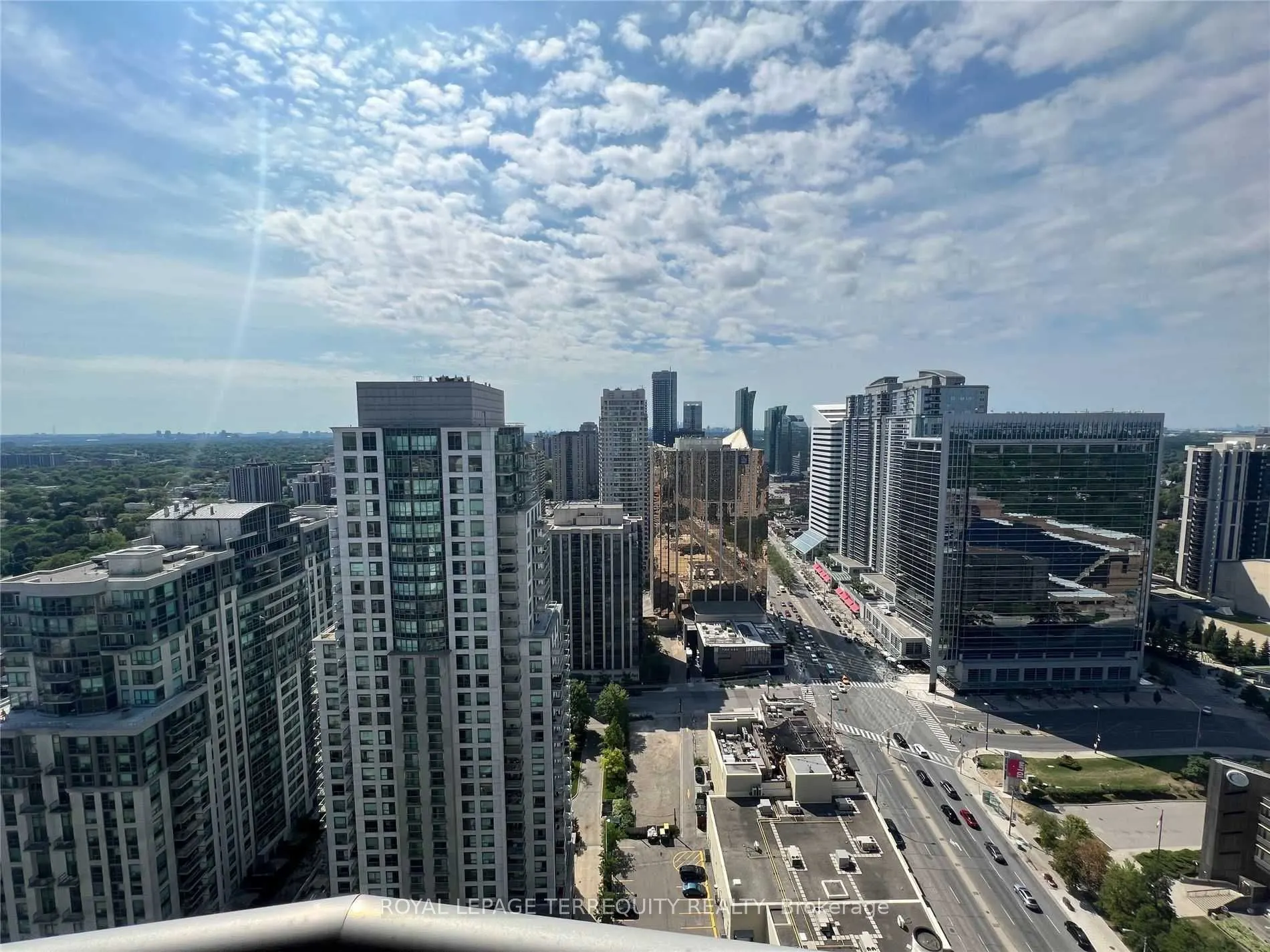 8 Hillcrest Avenue, #2915