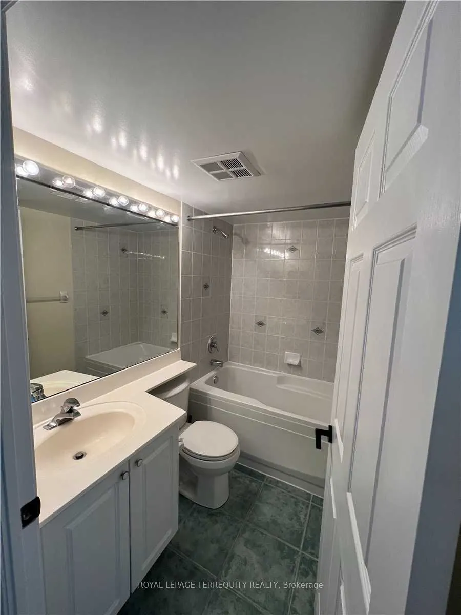 8 Hillcrest Avenue, #2915