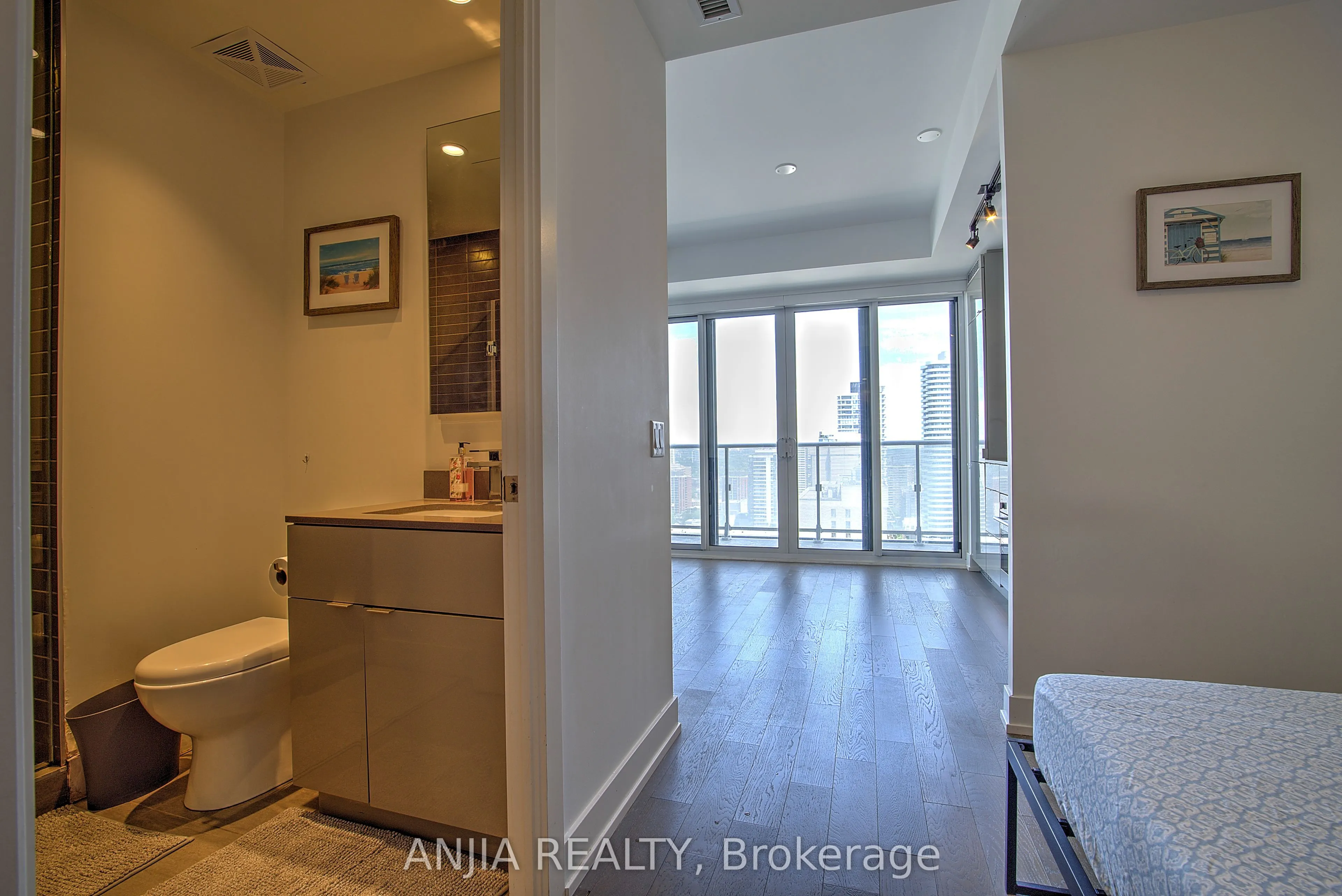 7 Grenville Street, #3008