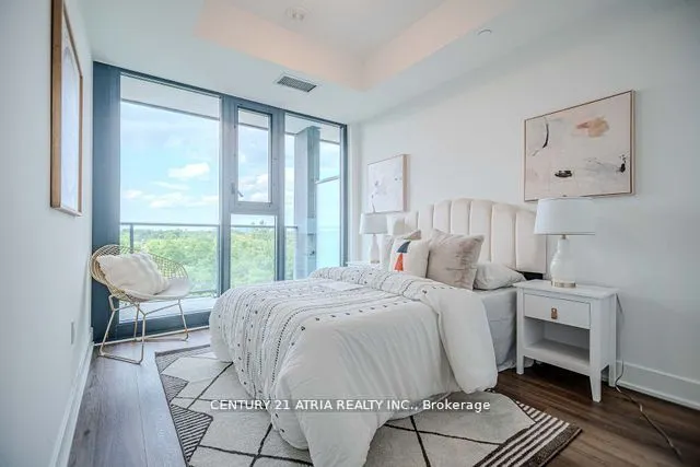 250 Lawrence Avenue W, #803