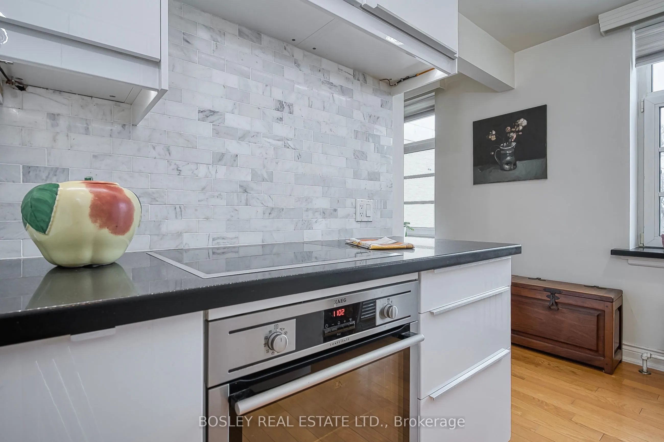 717 Eglinton Avenue W, #505