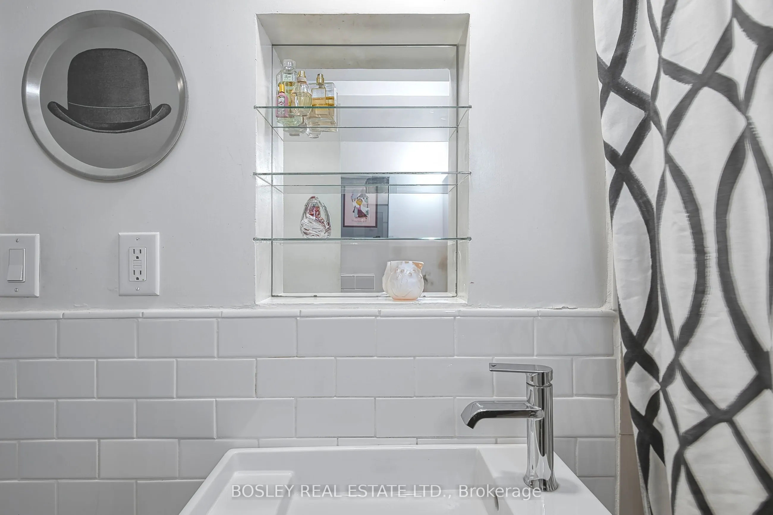 717 Eglinton Avenue W, #505