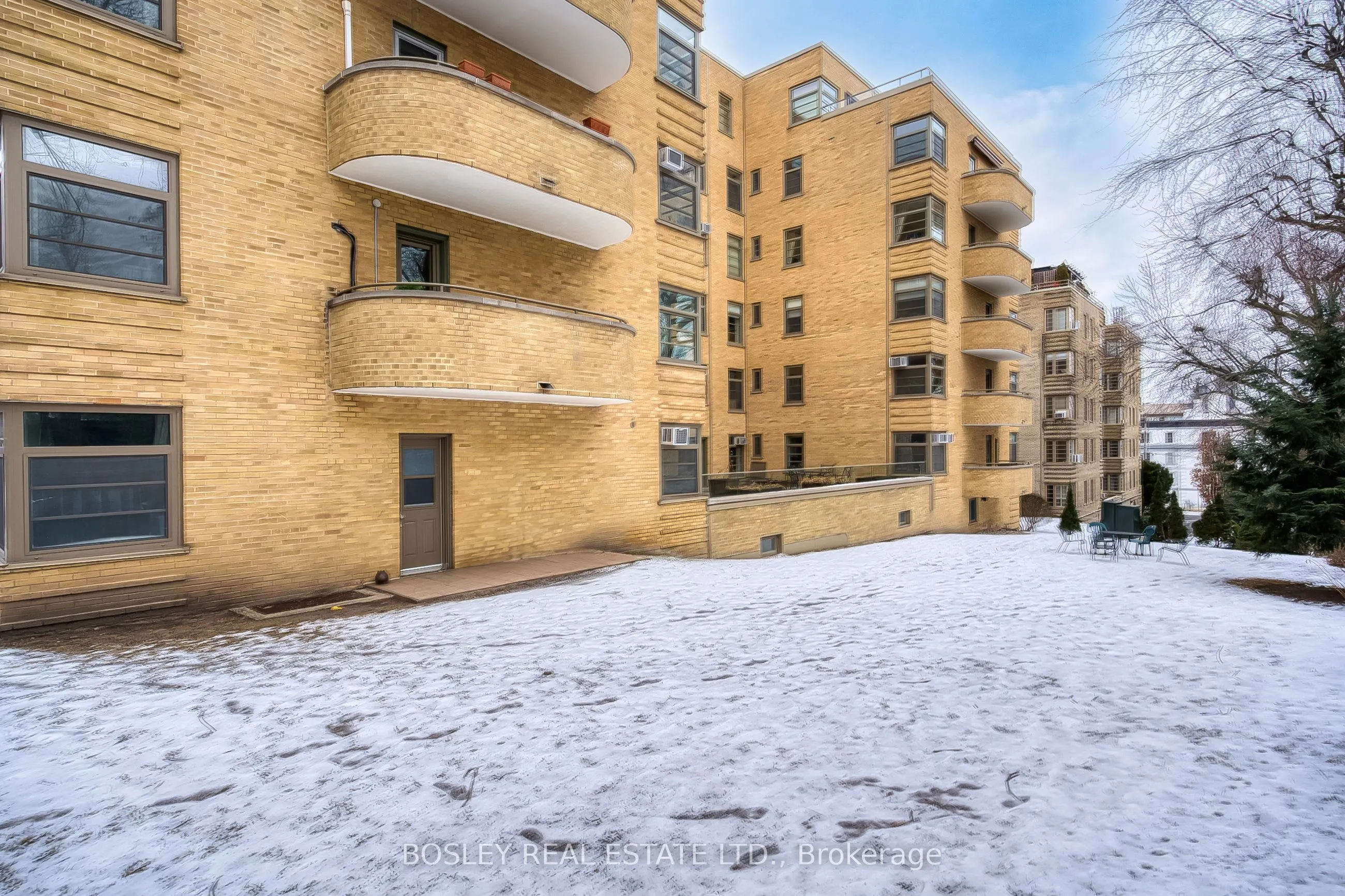 717 Eglinton Avenue W, #505