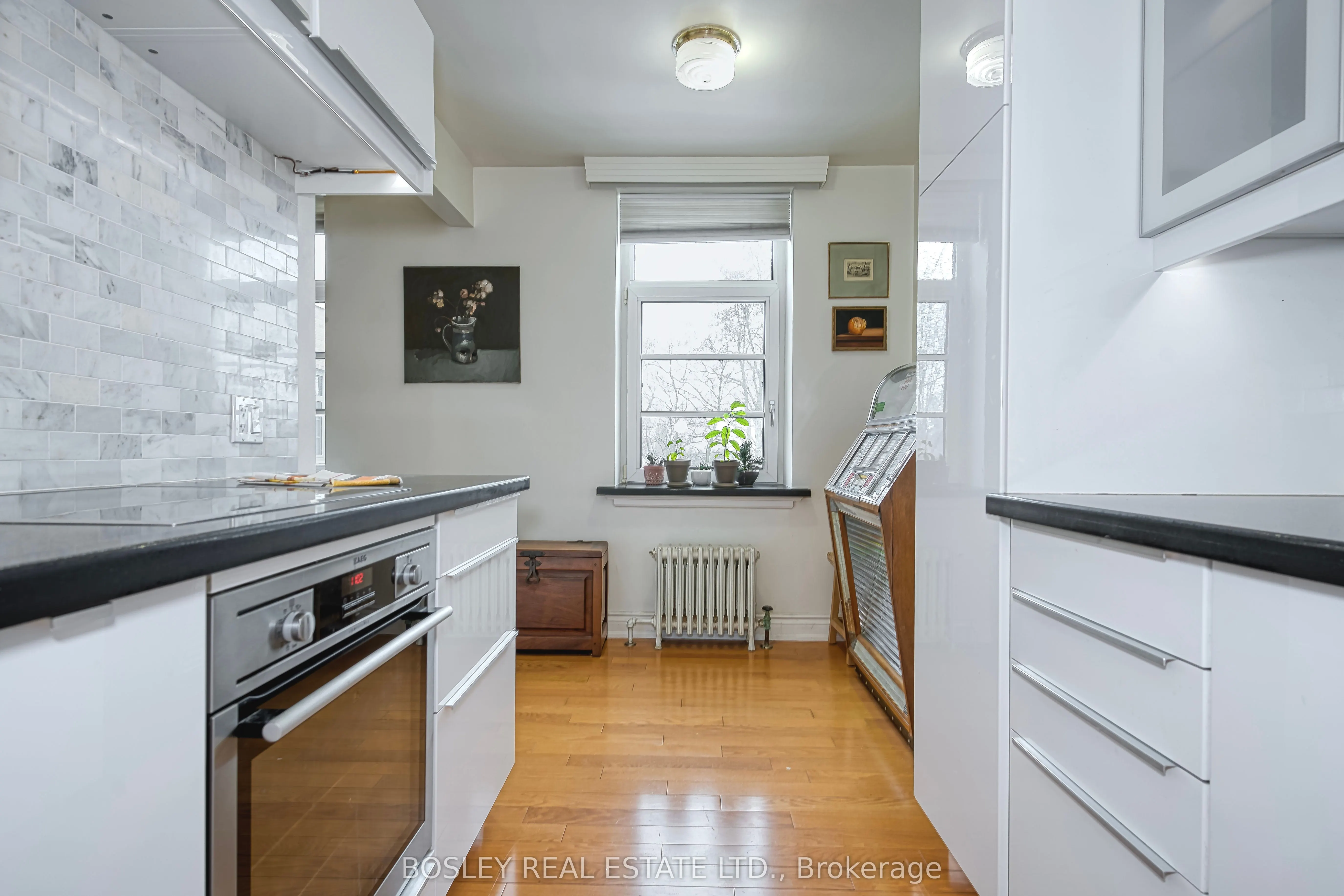 717 Eglinton Avenue W, #505
