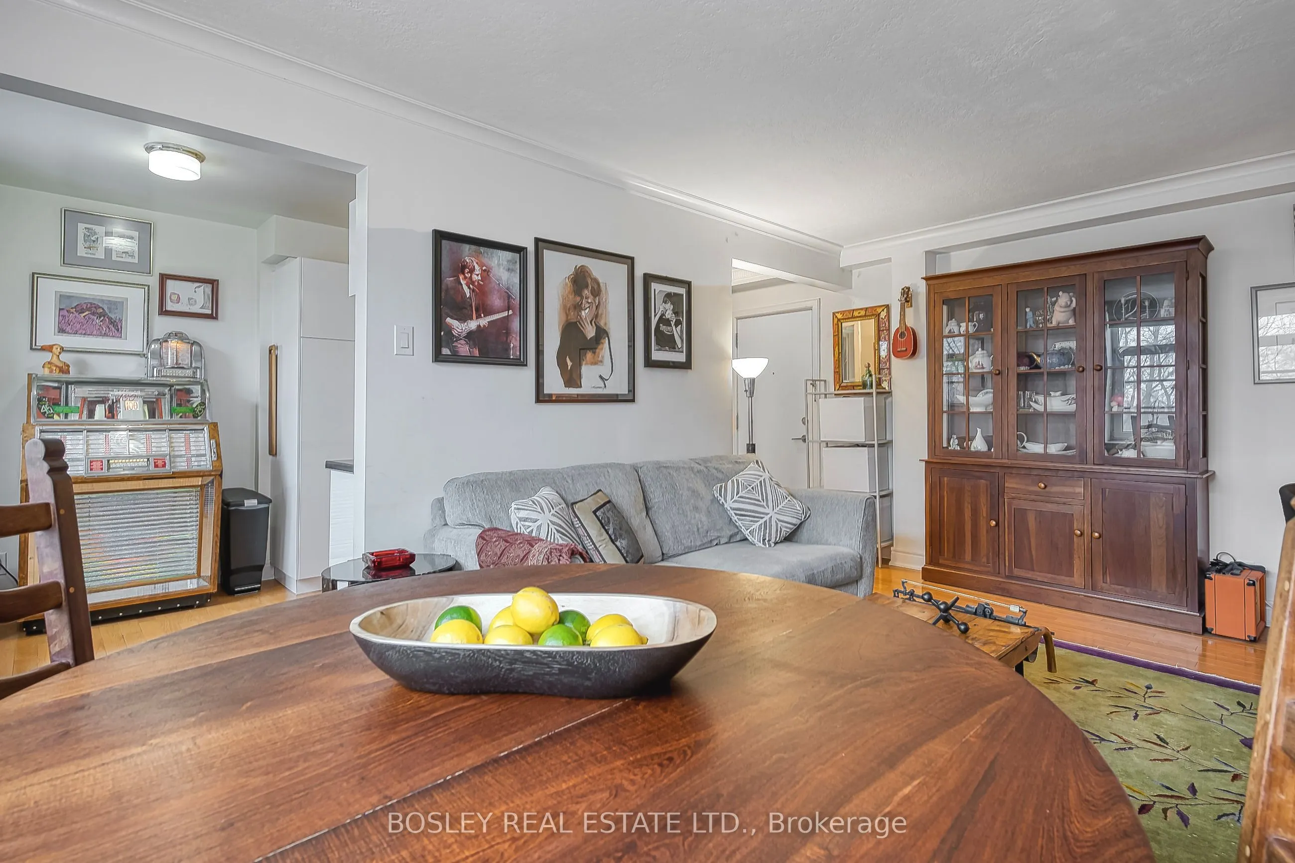 717 Eglinton Avenue W, #505