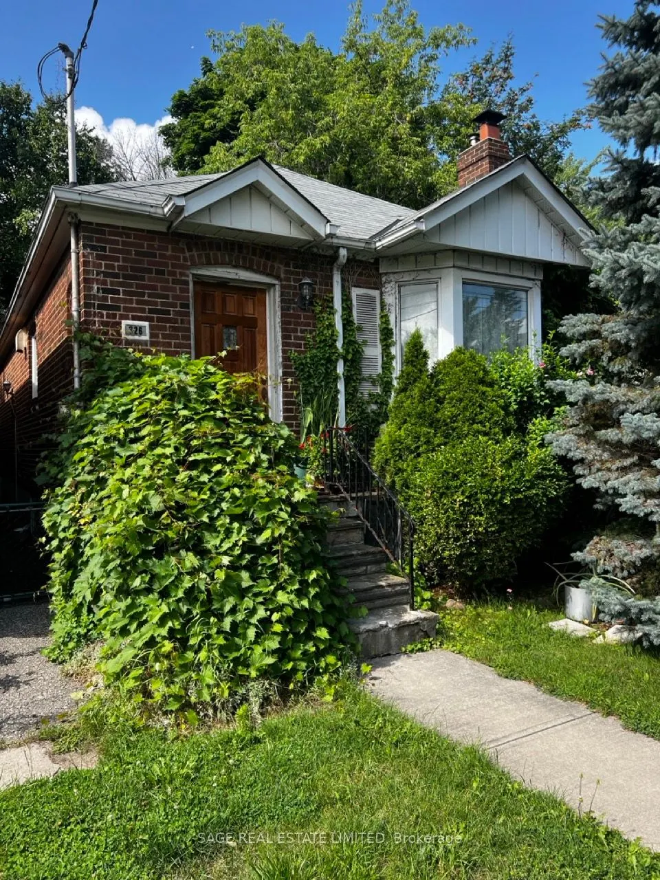 326 Lawrence Avenue W