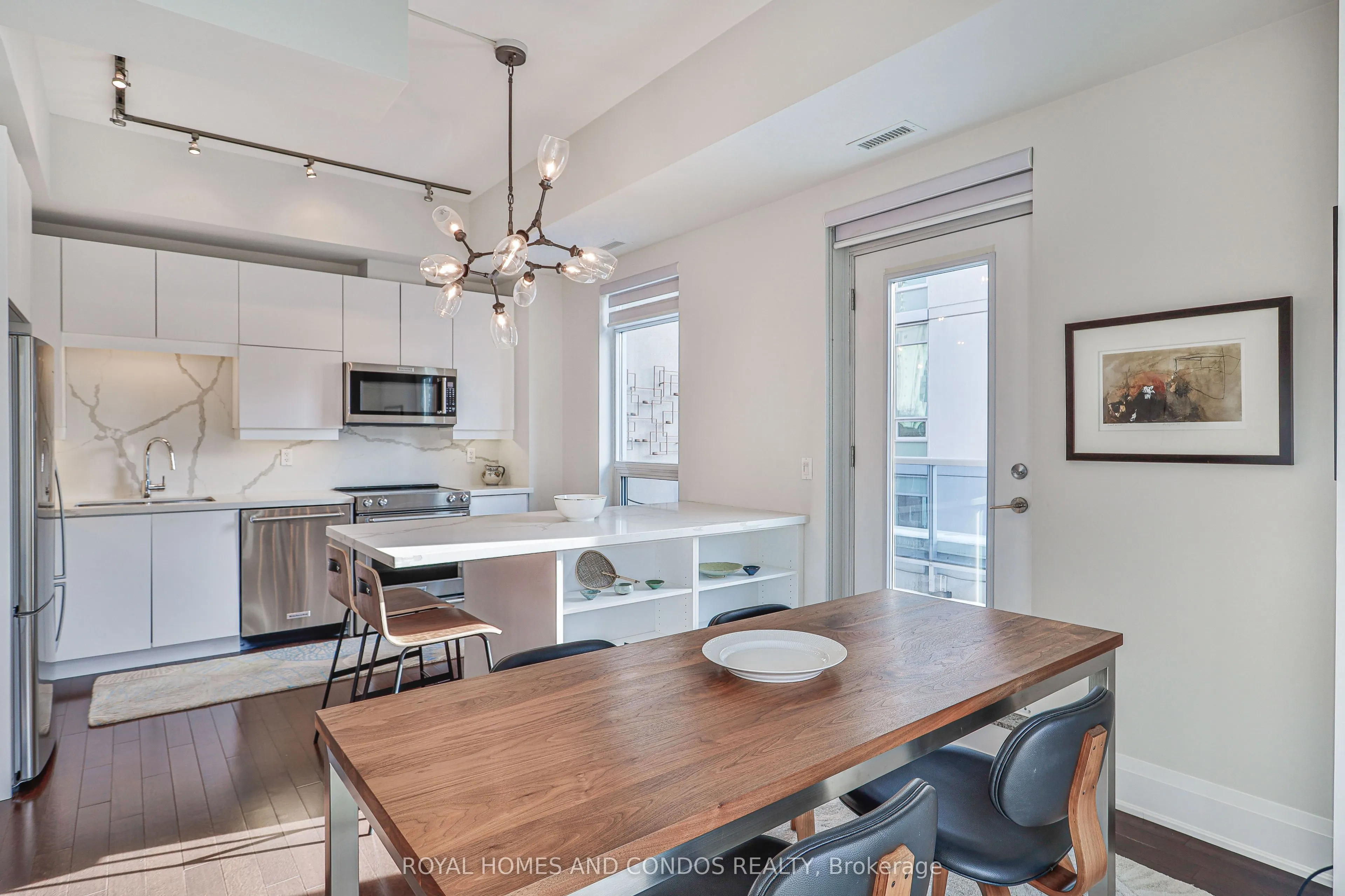 150 Homewood Avenue, #L 303