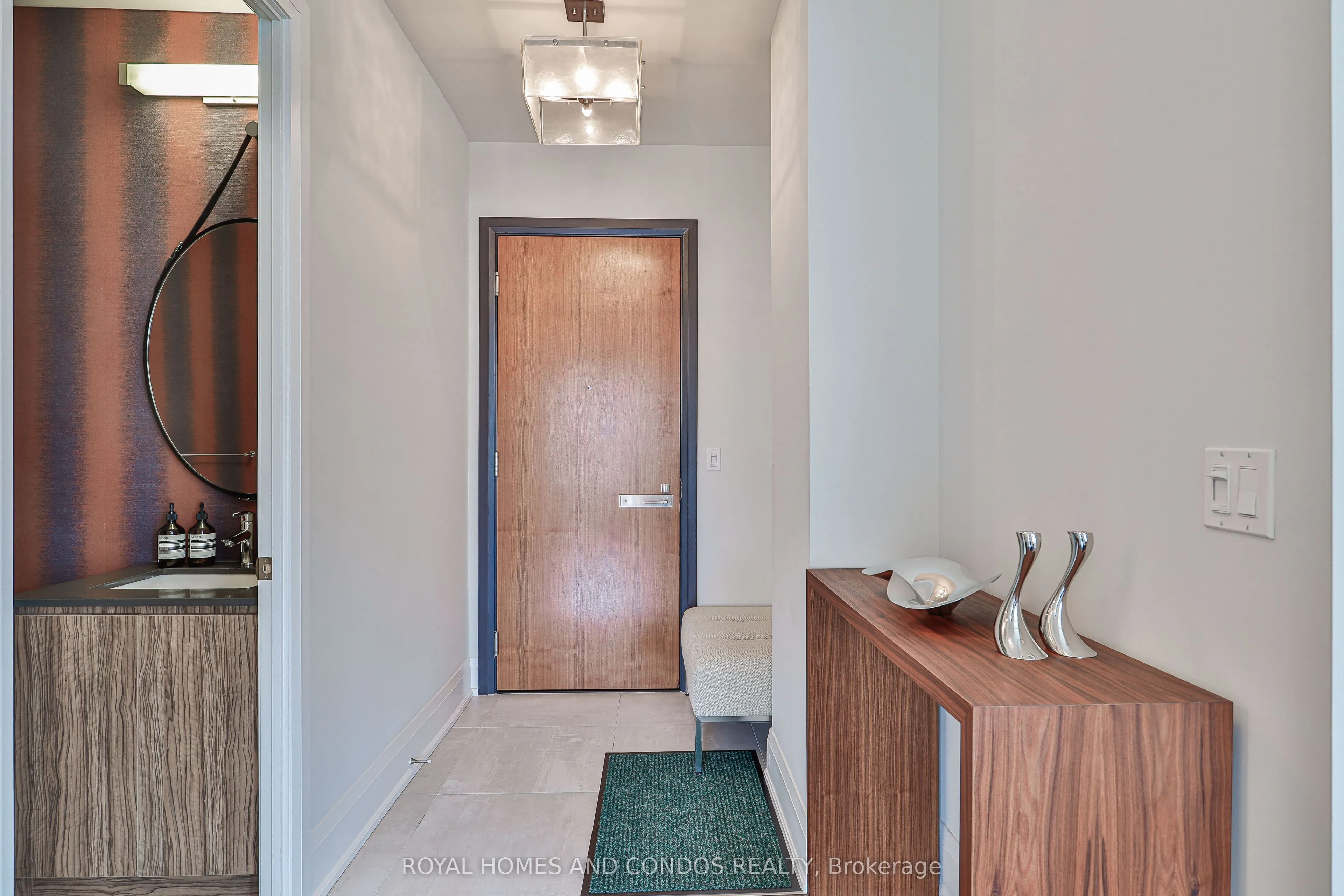 150 Homewood Avenue, #L 303