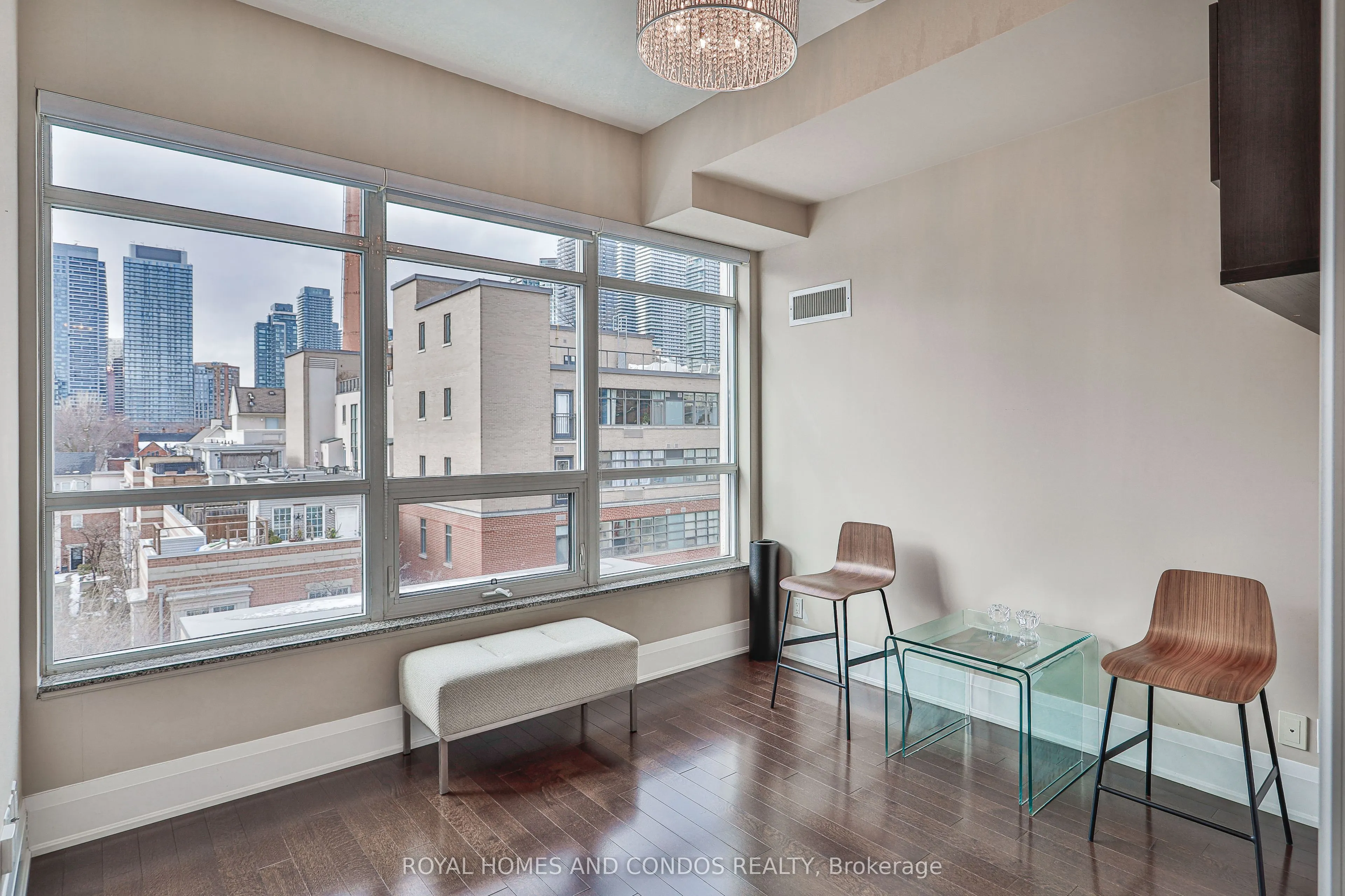 150 Homewood Avenue, #L 303