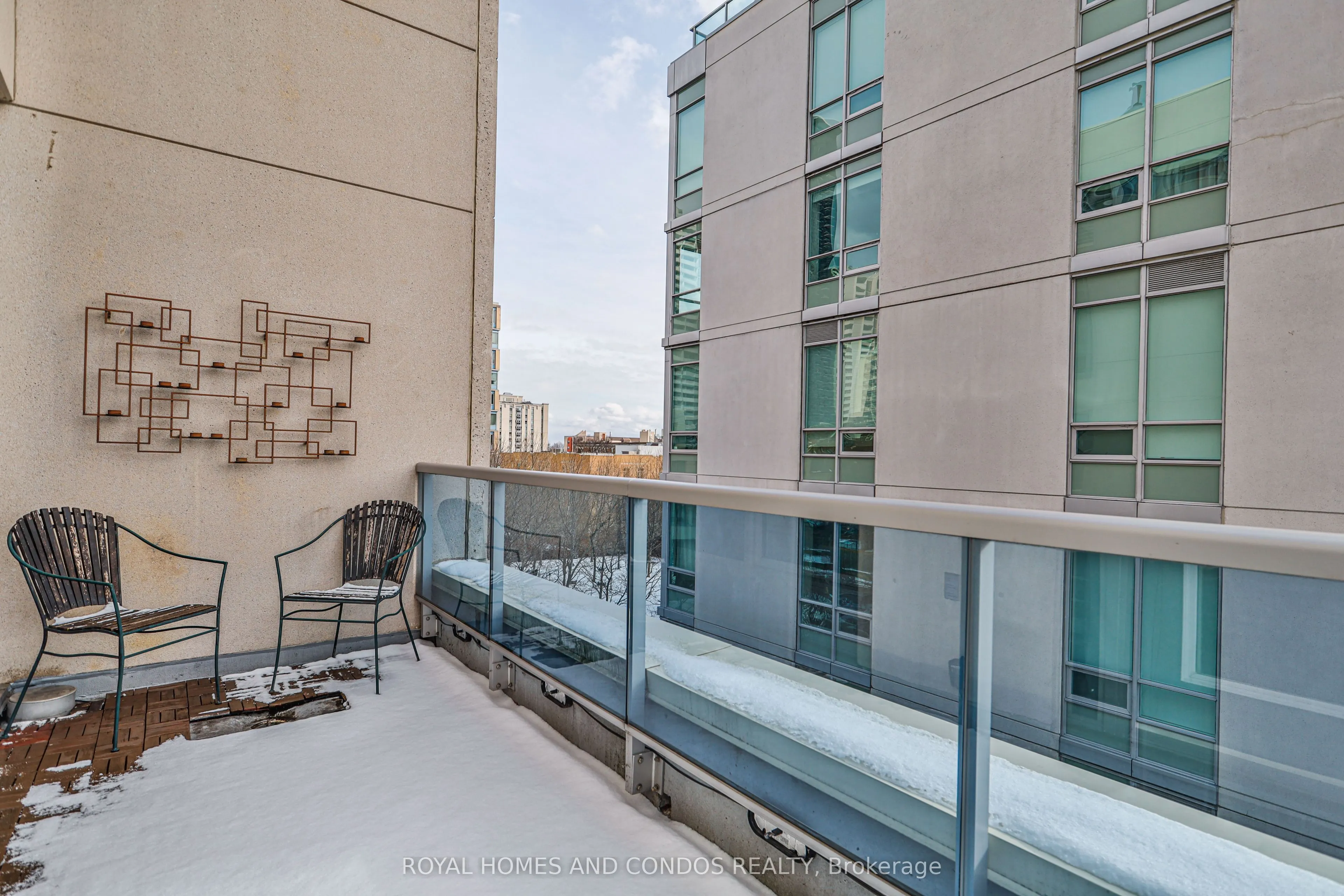 150 Homewood Avenue, #L 303