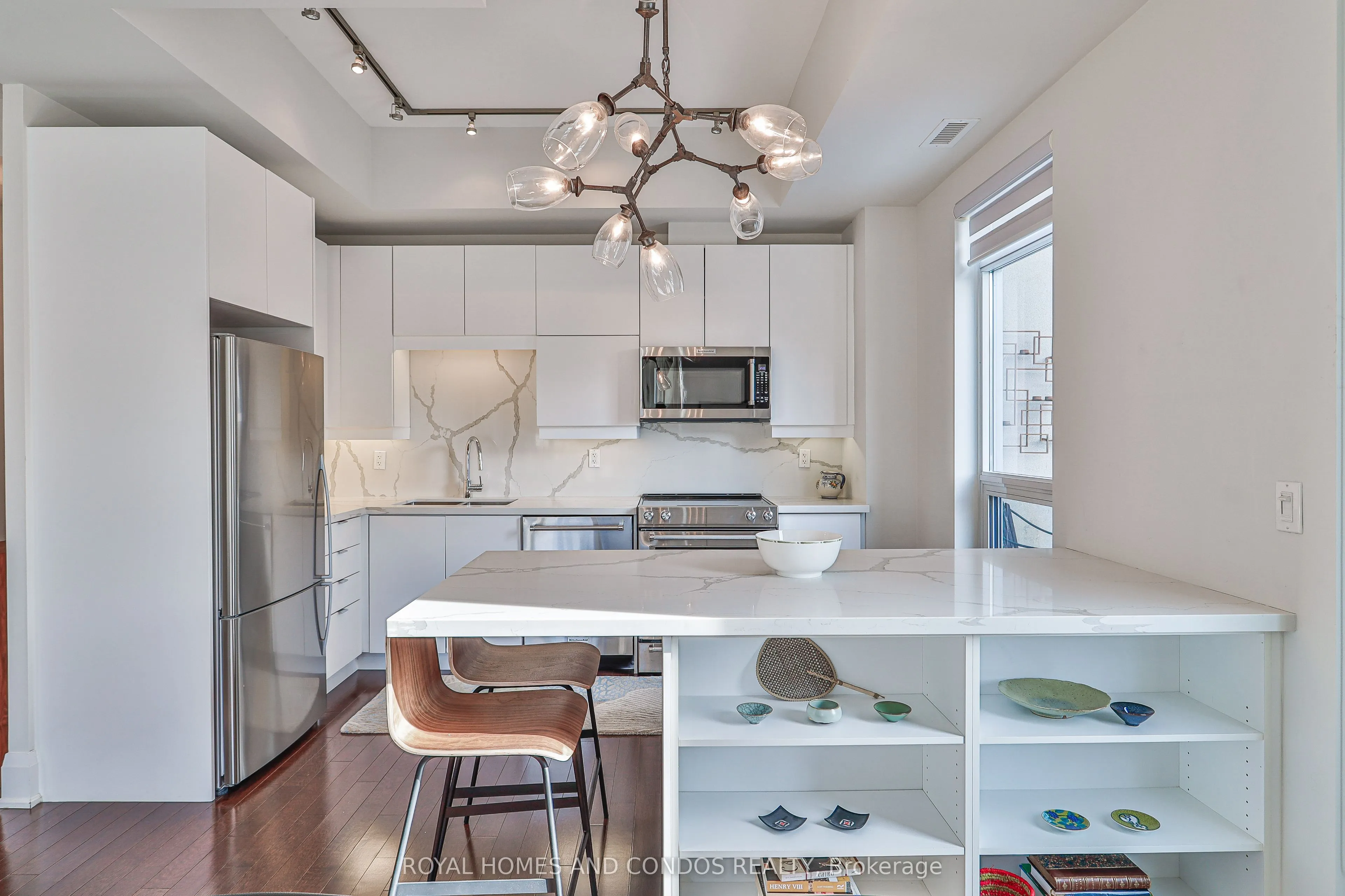 150 Homewood Avenue, #L 303