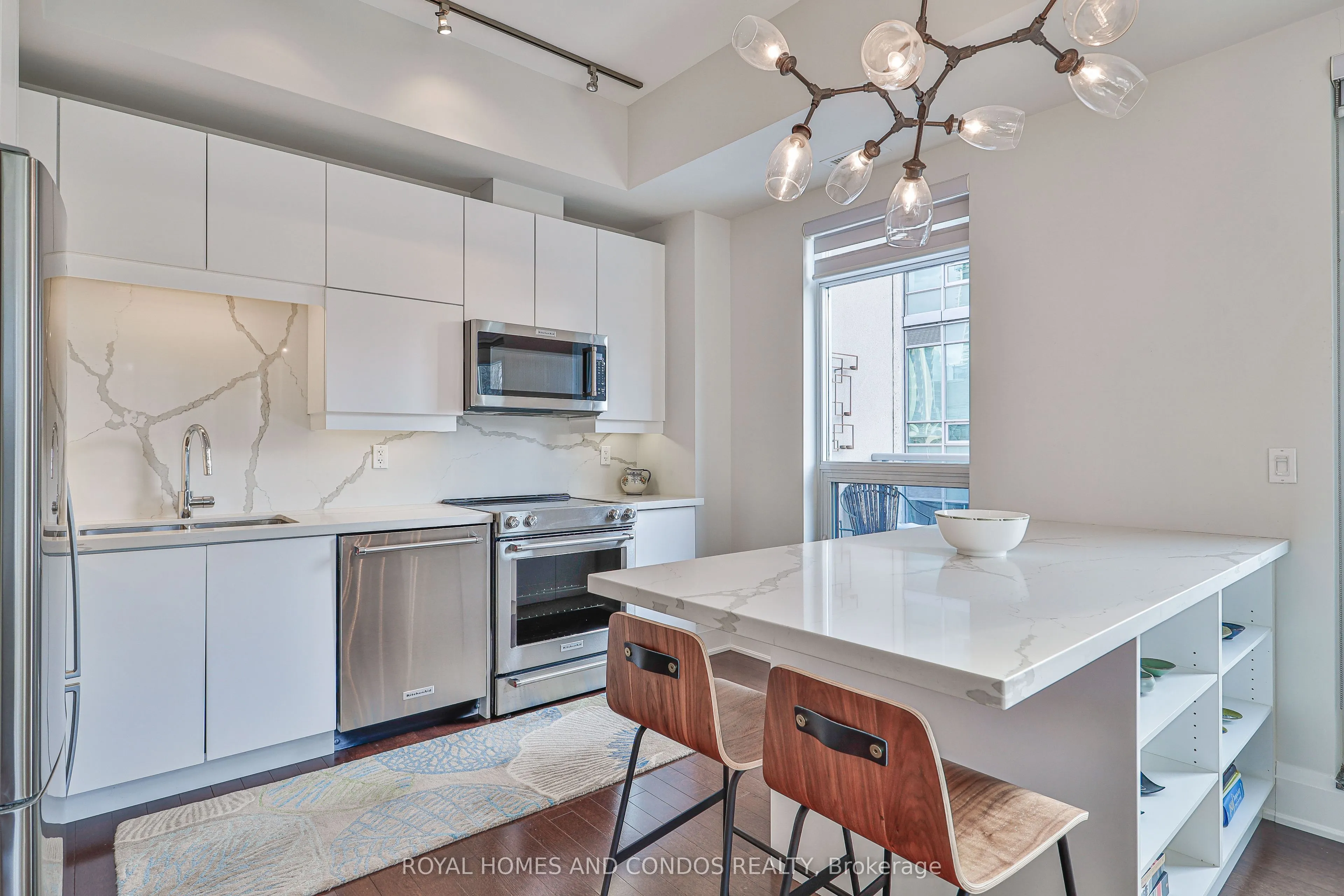 150 Homewood Avenue, #L 303