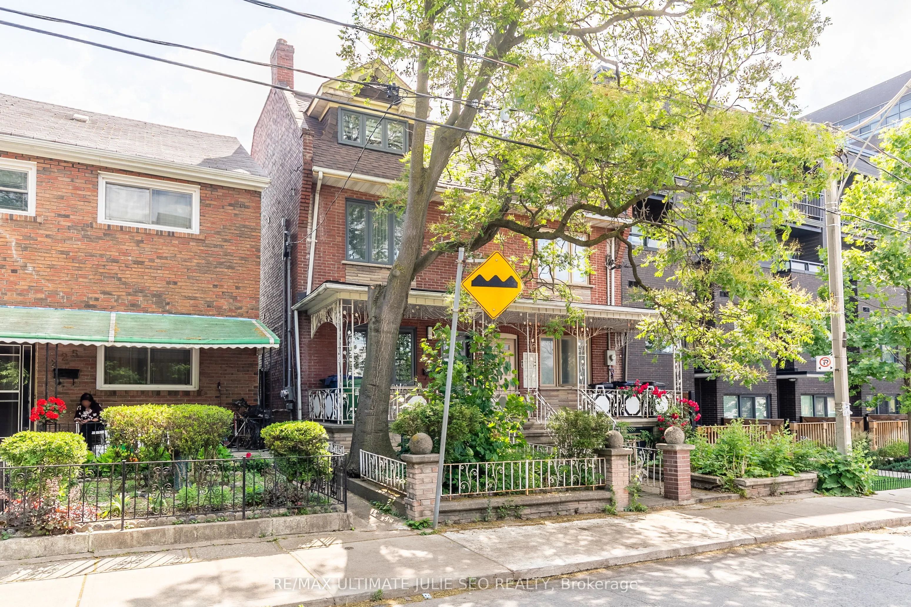 223 Manning Avenue