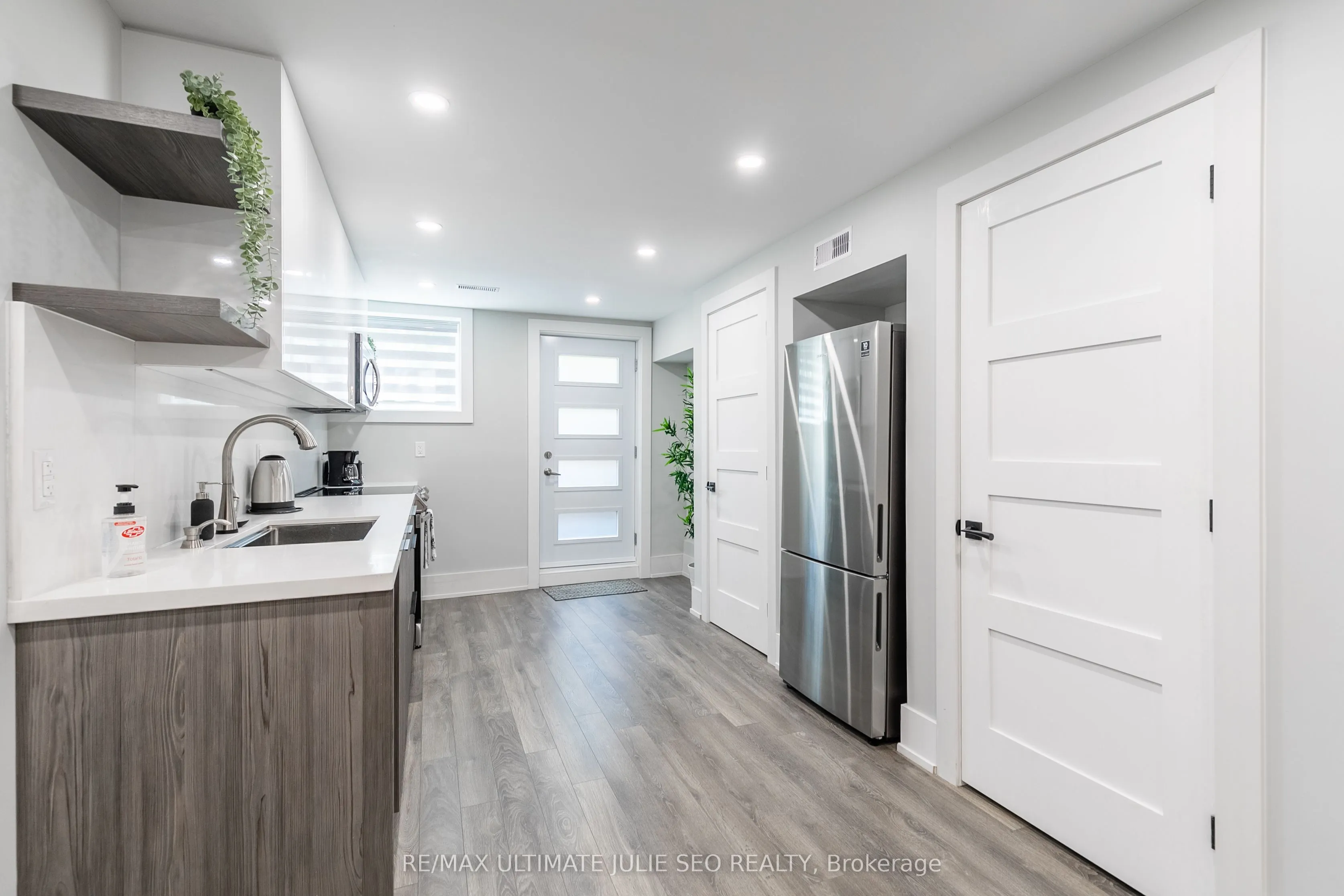223 Manning Avenue