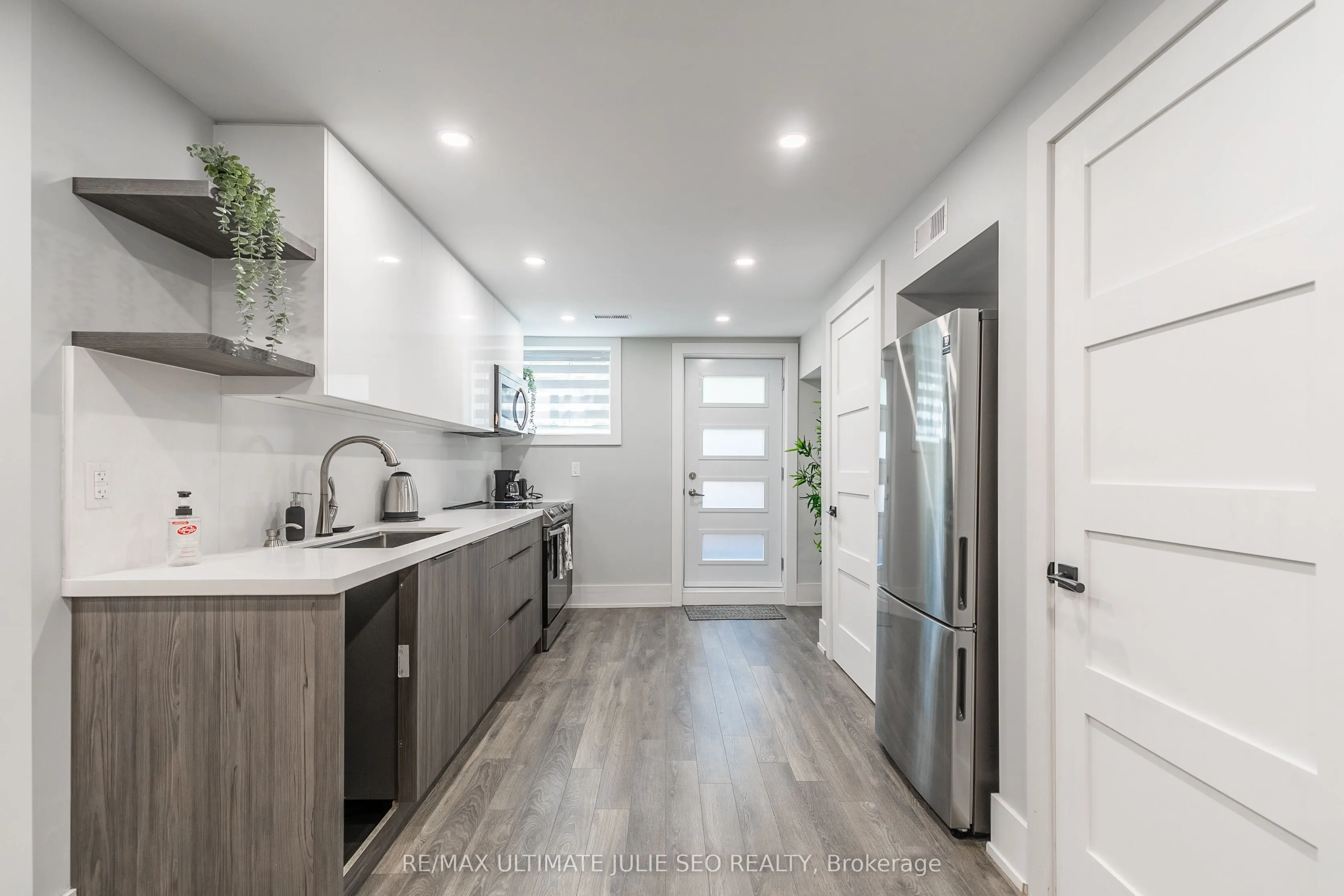 223 Manning Avenue