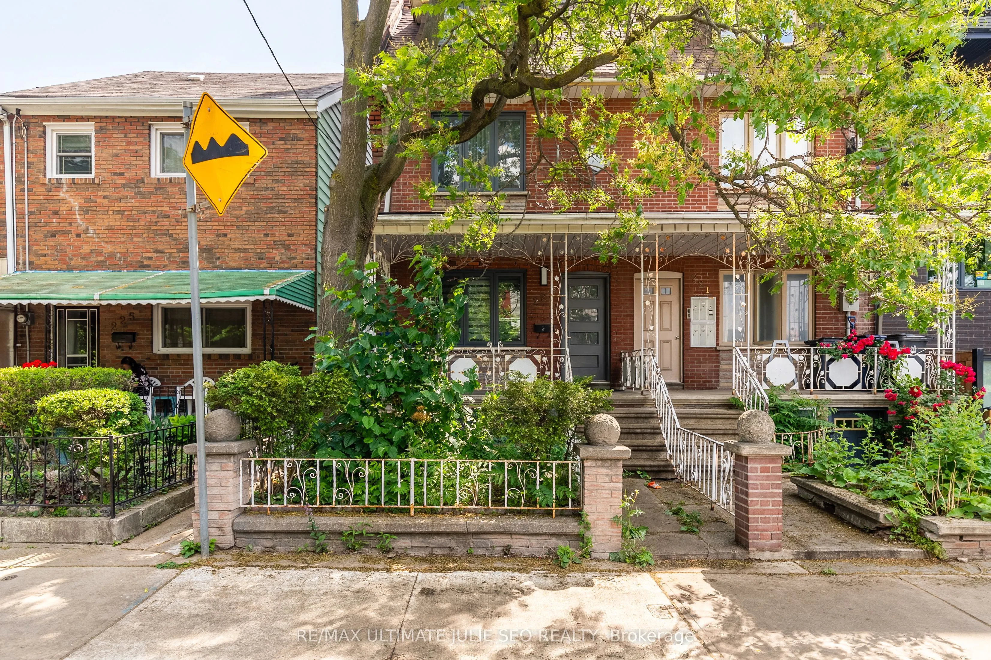 223 Manning Avenue