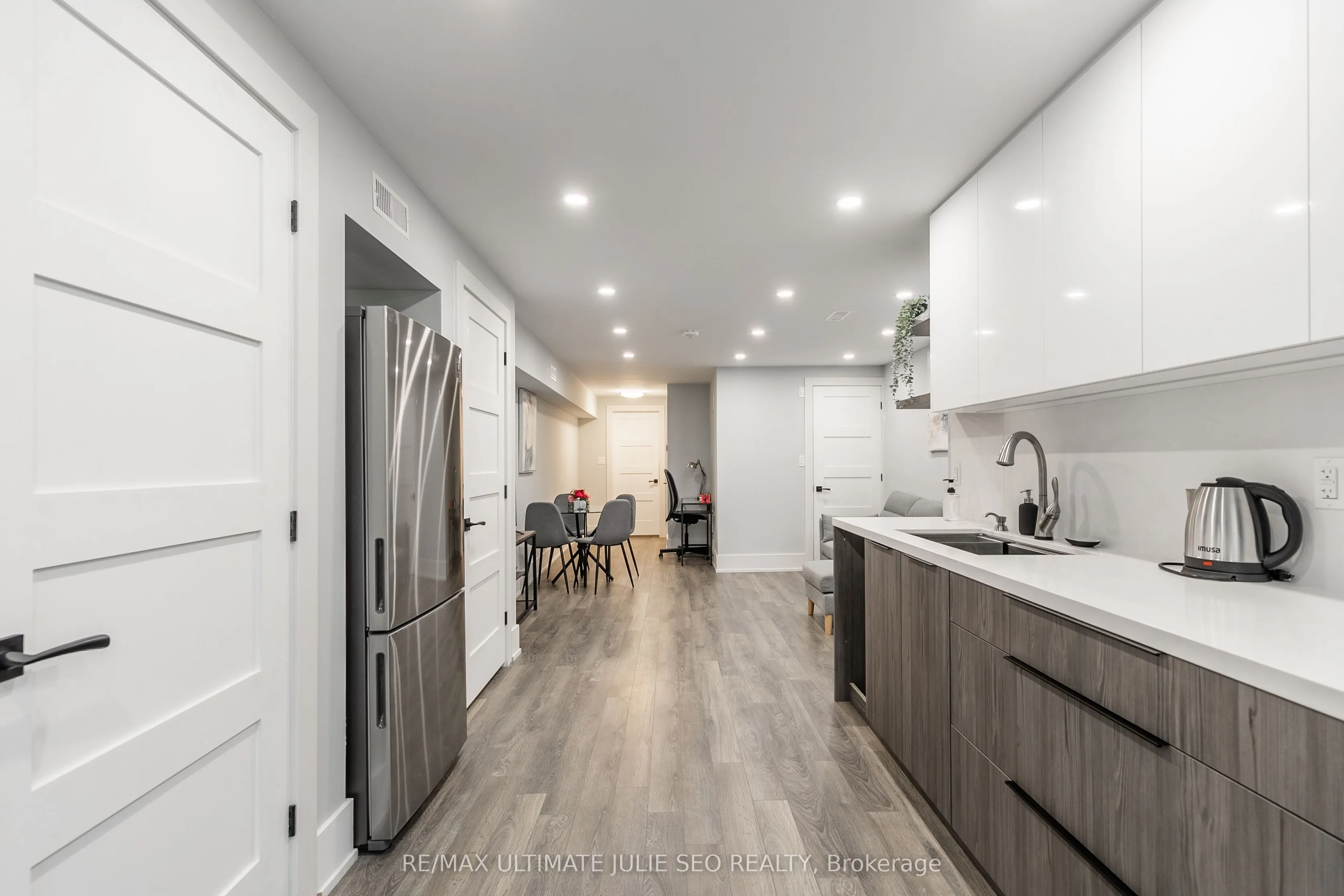 223 Manning Avenue