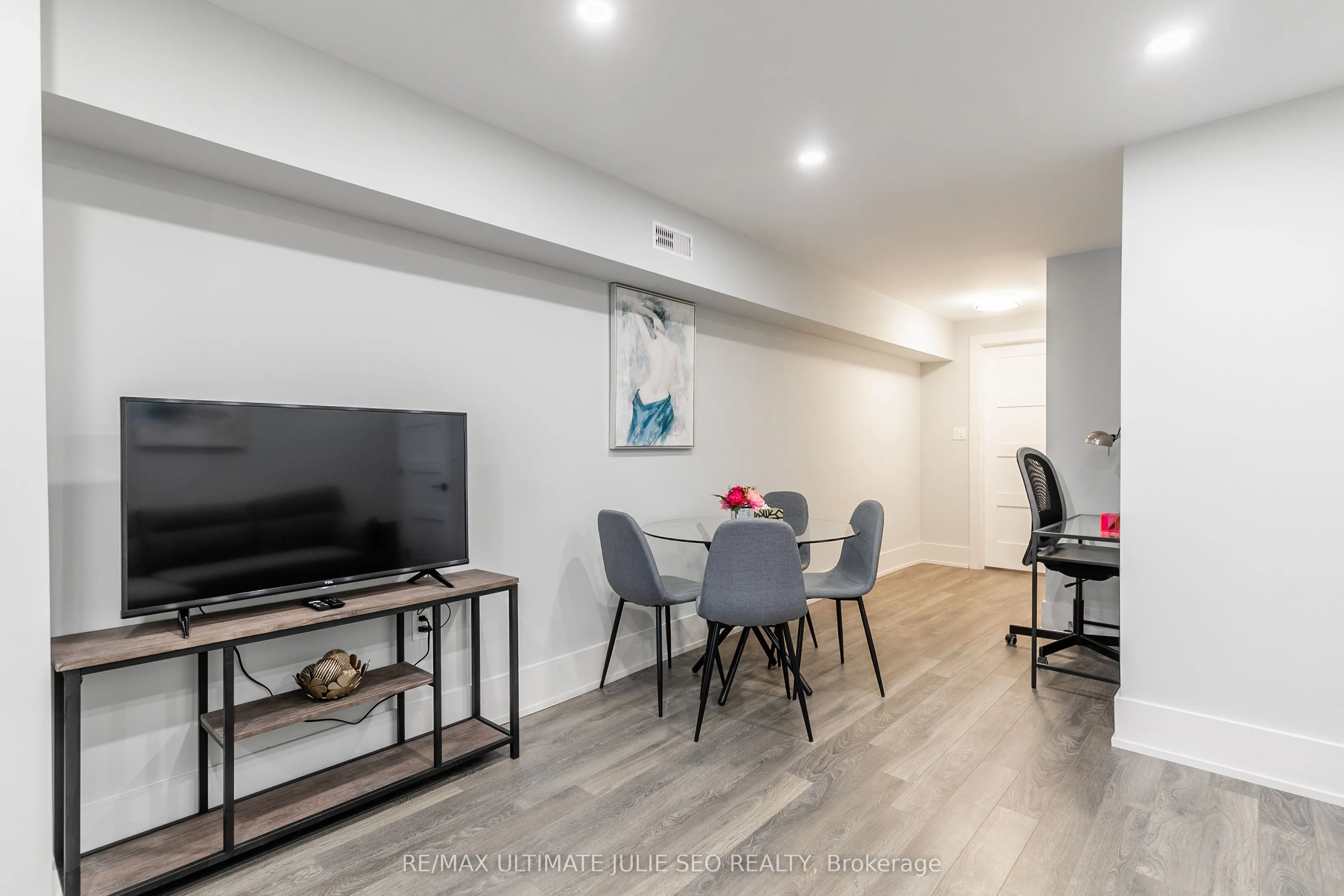223 Manning Avenue