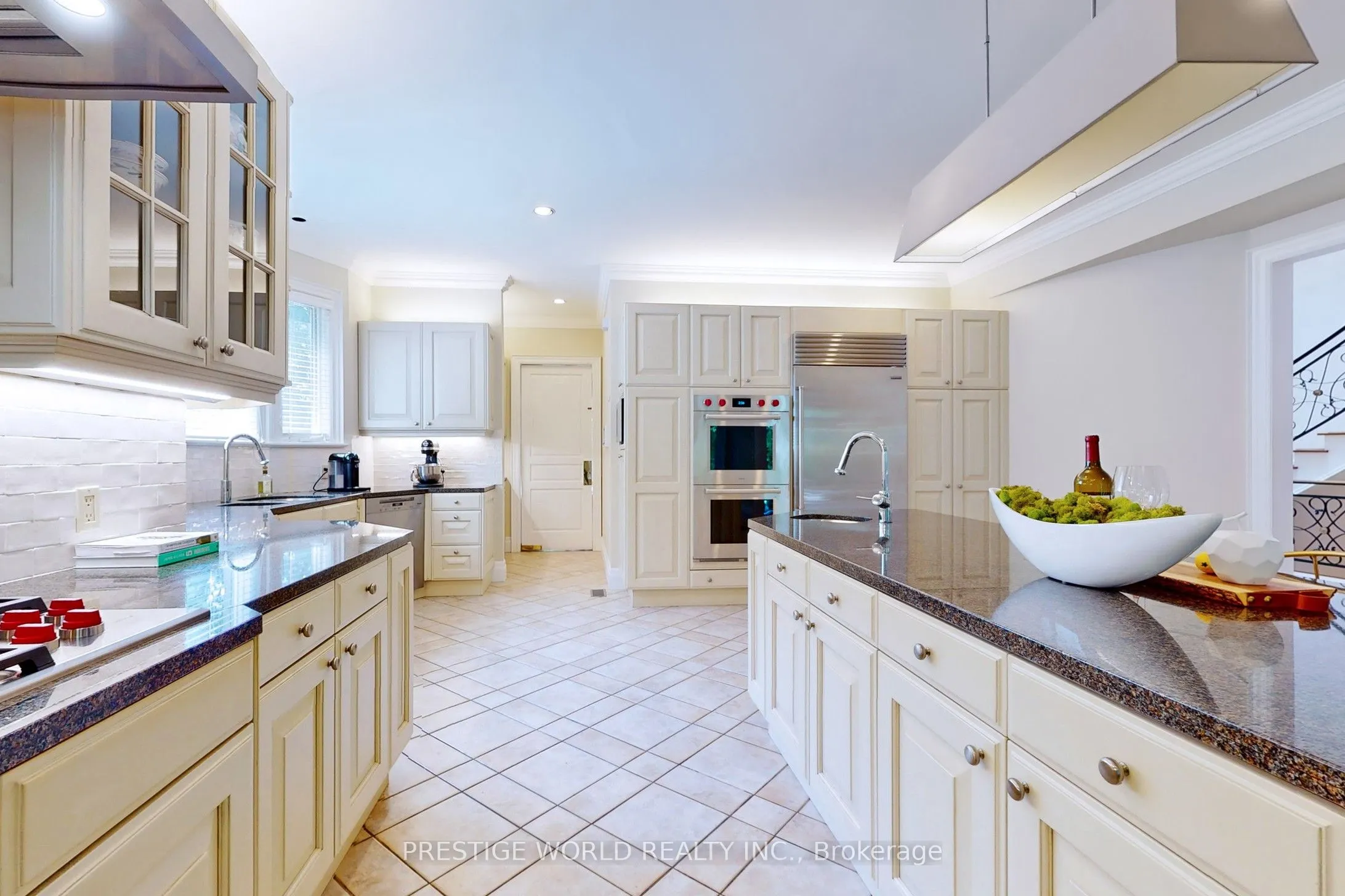 37 Rollscourt Drive
