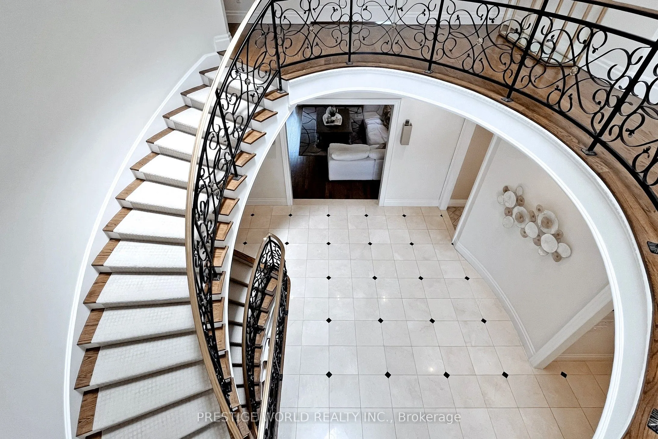 37 Rollscourt Drive