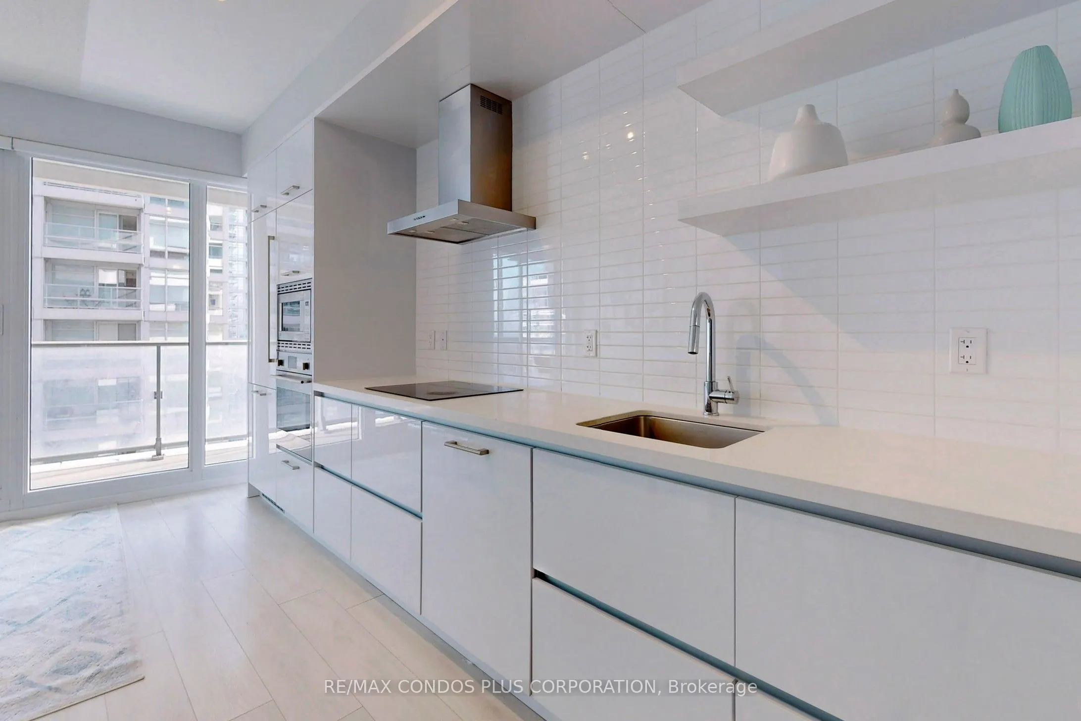 2221 Yonge Street, #2006