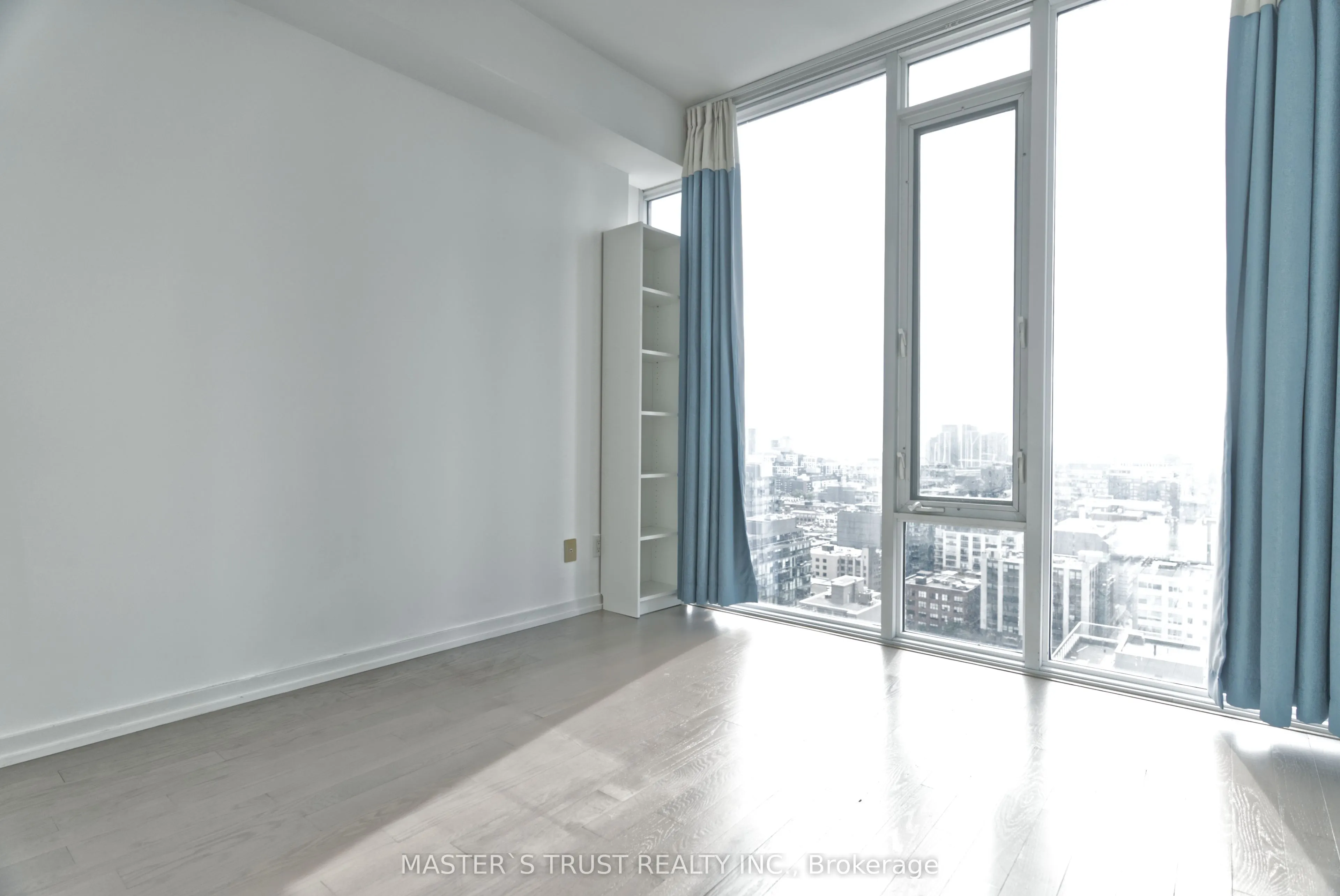 101 Peter Street, #2511