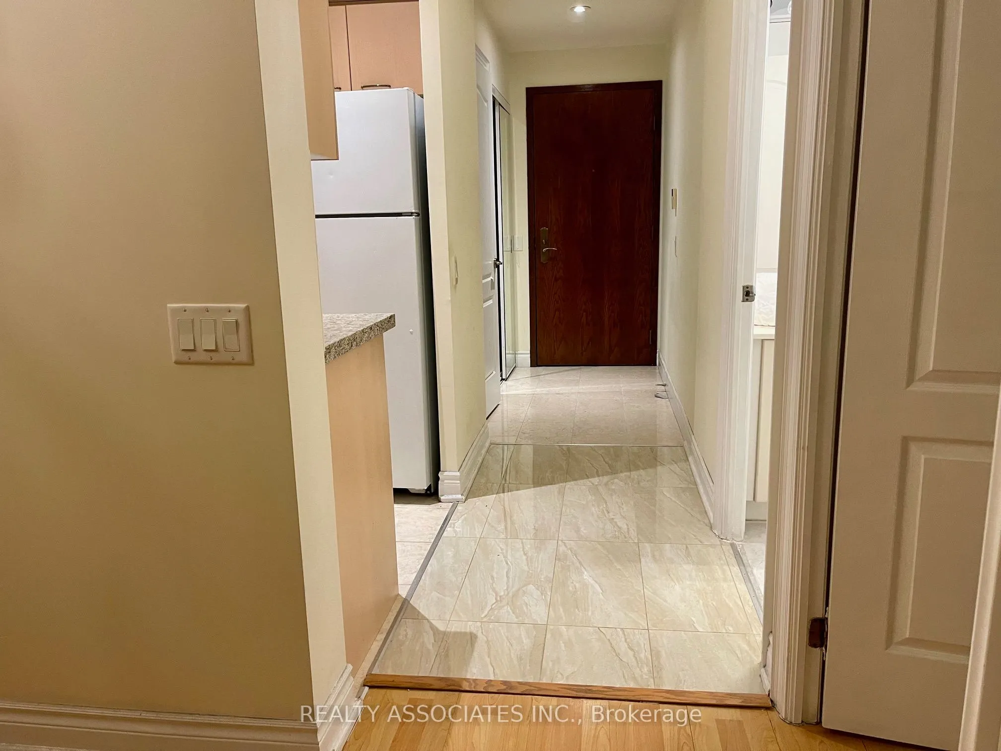 2 Clairtrell Road, #815