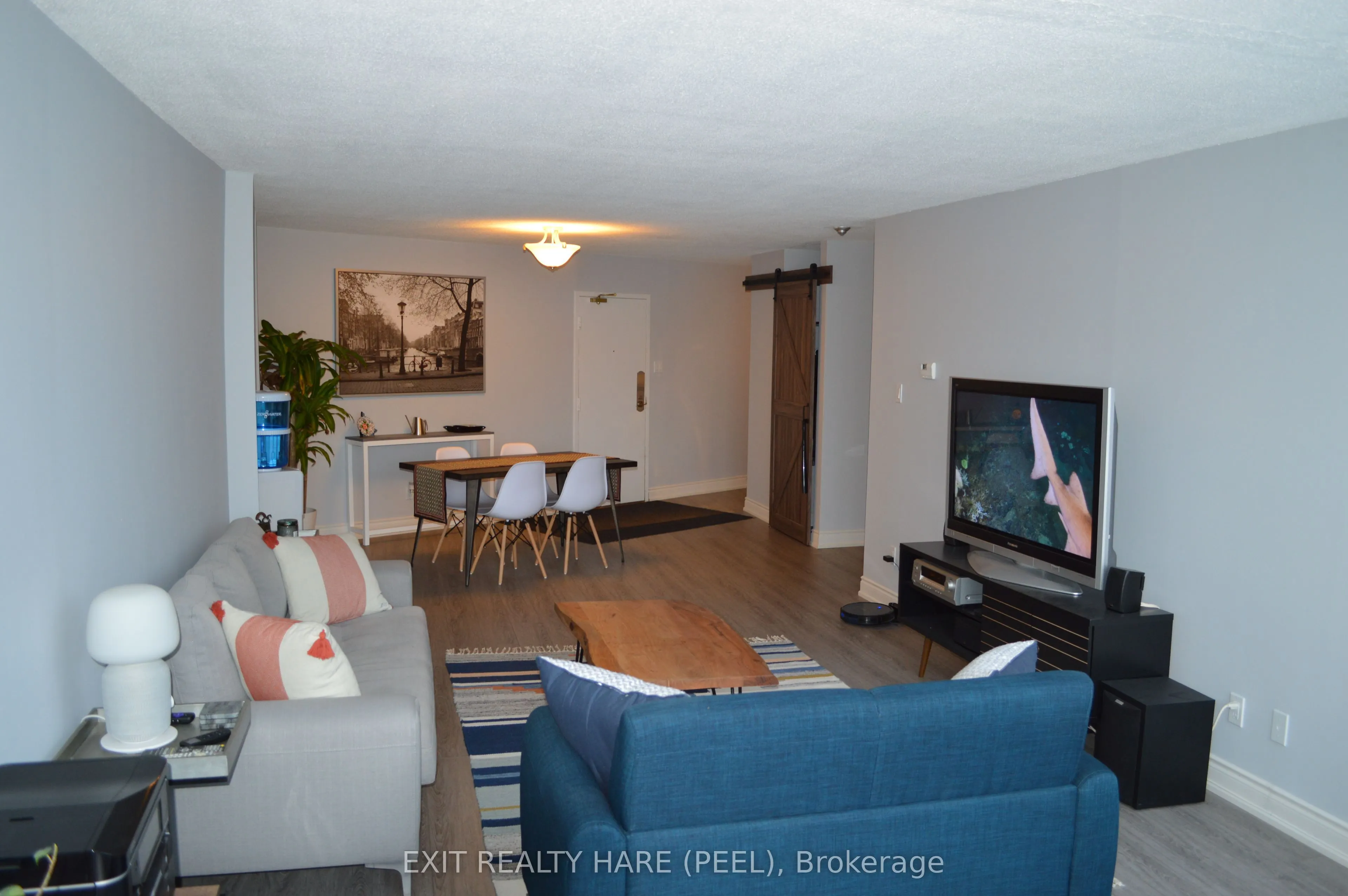 250 Queens Quay W, #1108