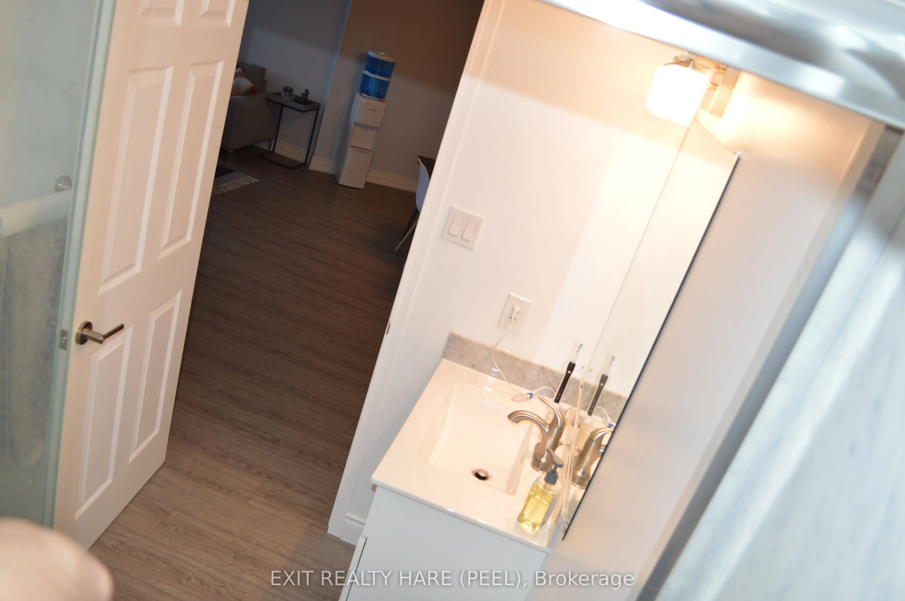 250 Queens Quay W, #1108