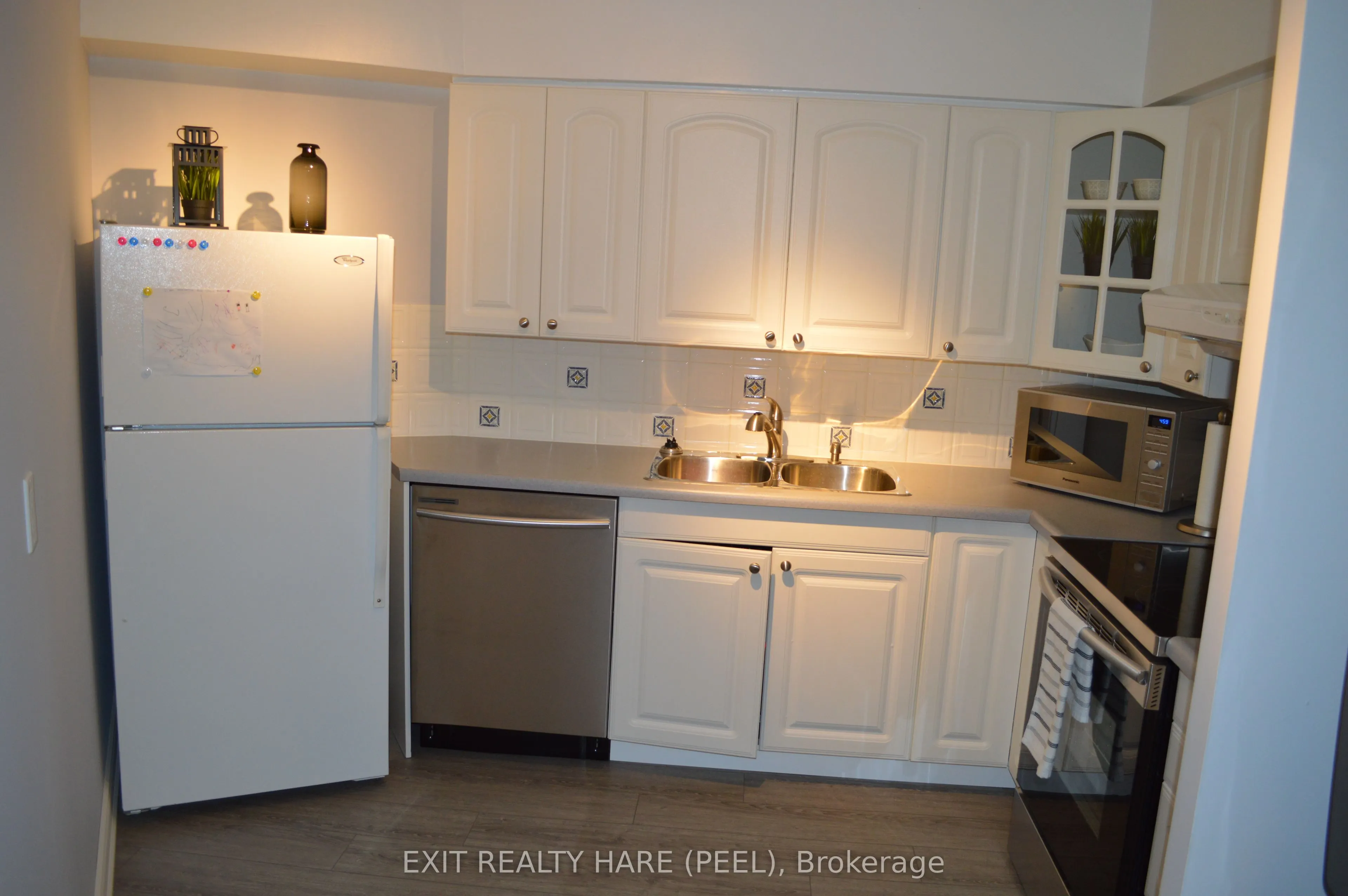 250 Queens Quay W, #1108