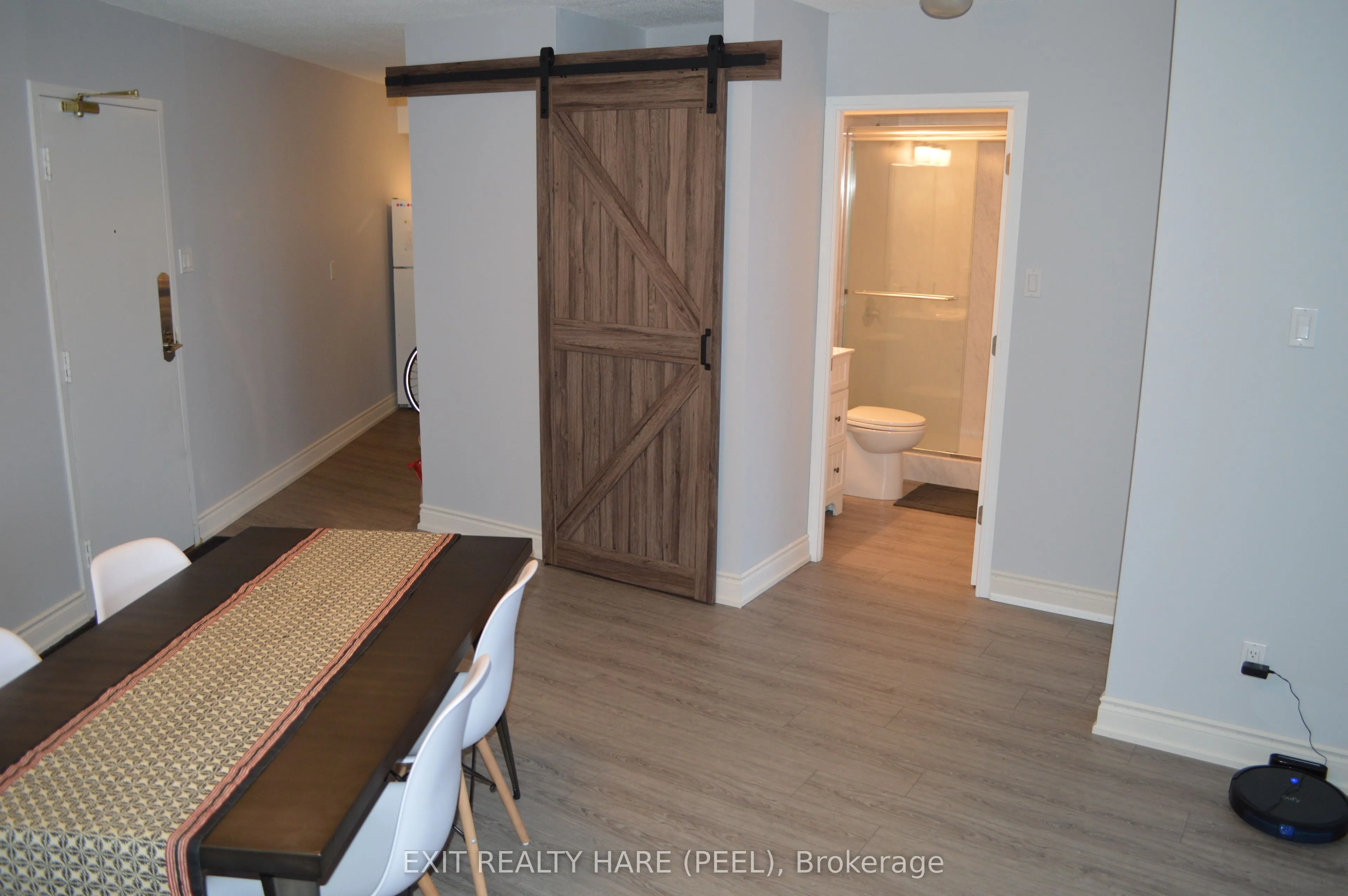 250 Queens Quay W, #1108