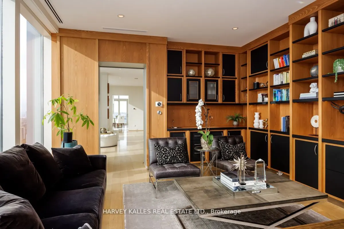 50 Yorkville Avenue, #4403