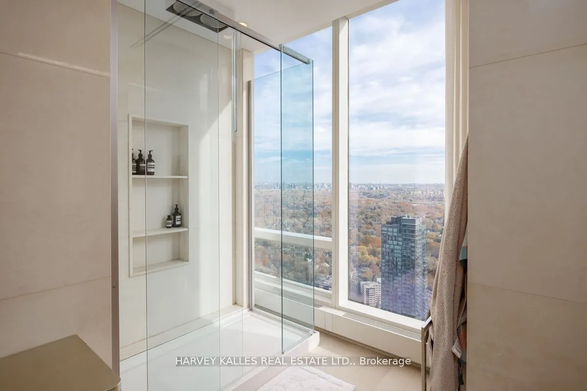 50 Yorkville Avenue, #4403