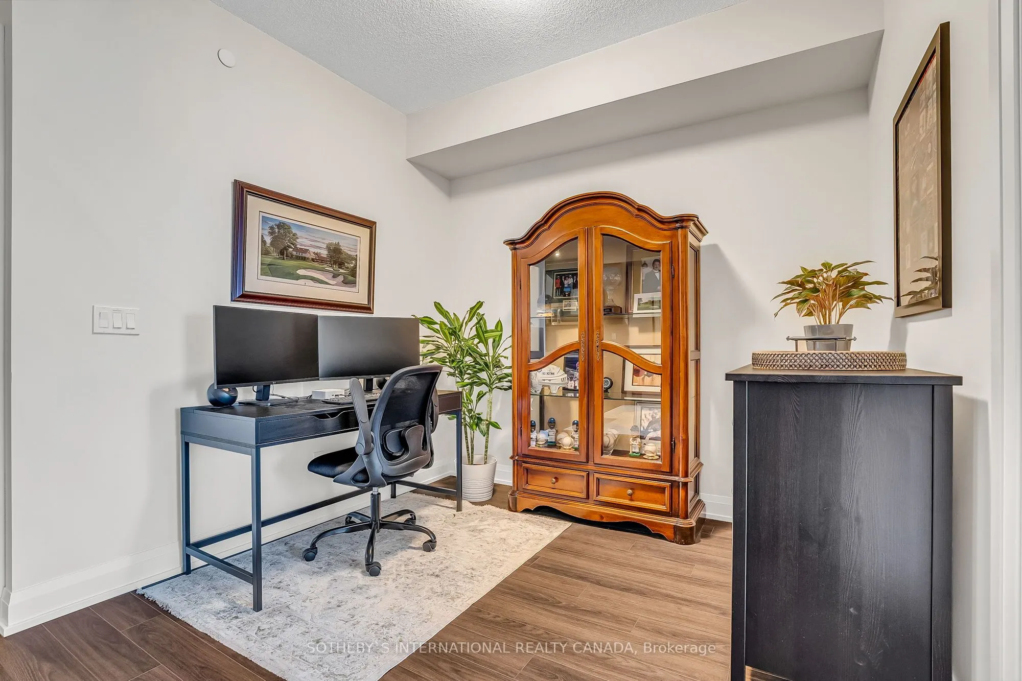 18 Graydon Hall Drive, #1404