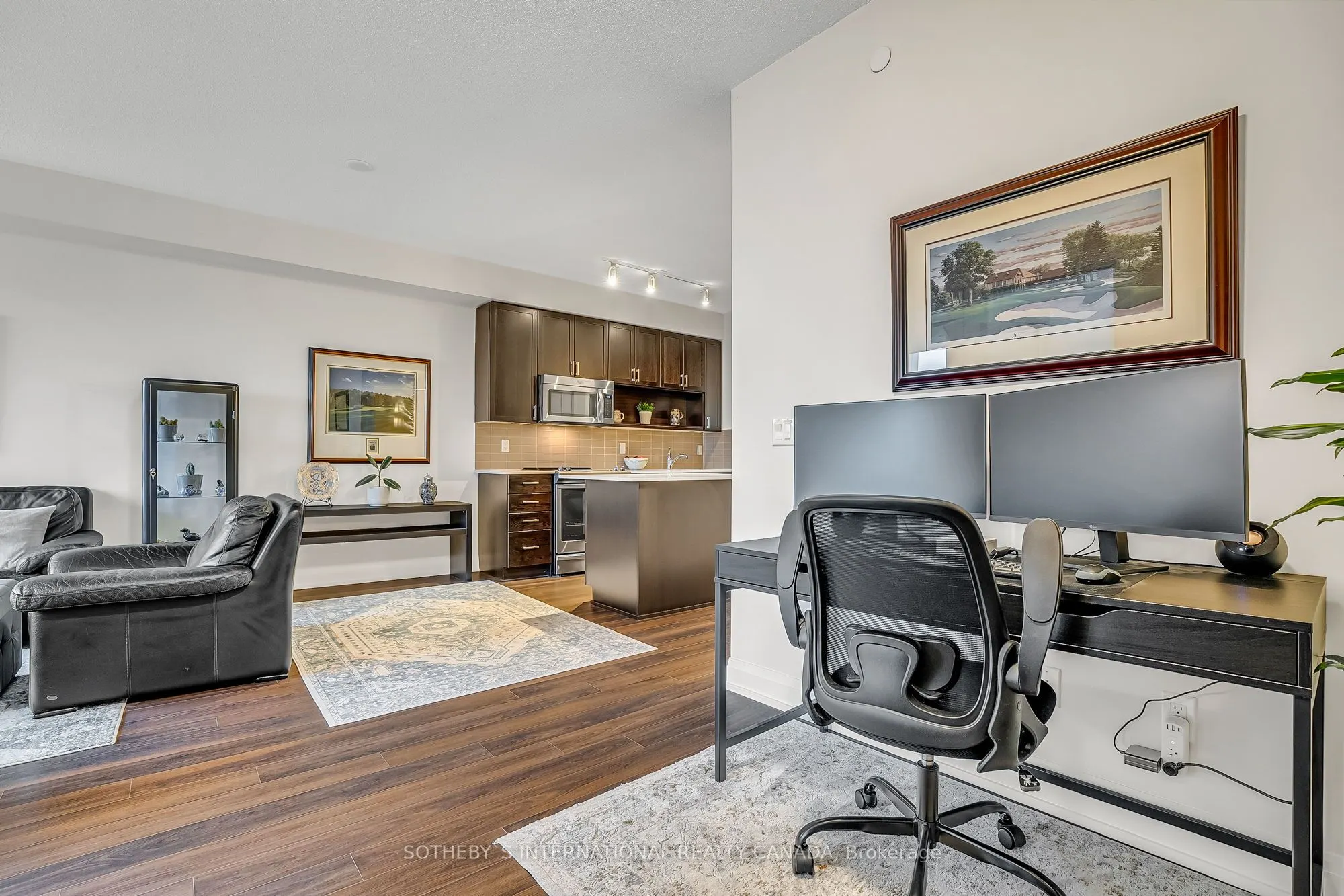 18 Graydon Hall Drive, #1404