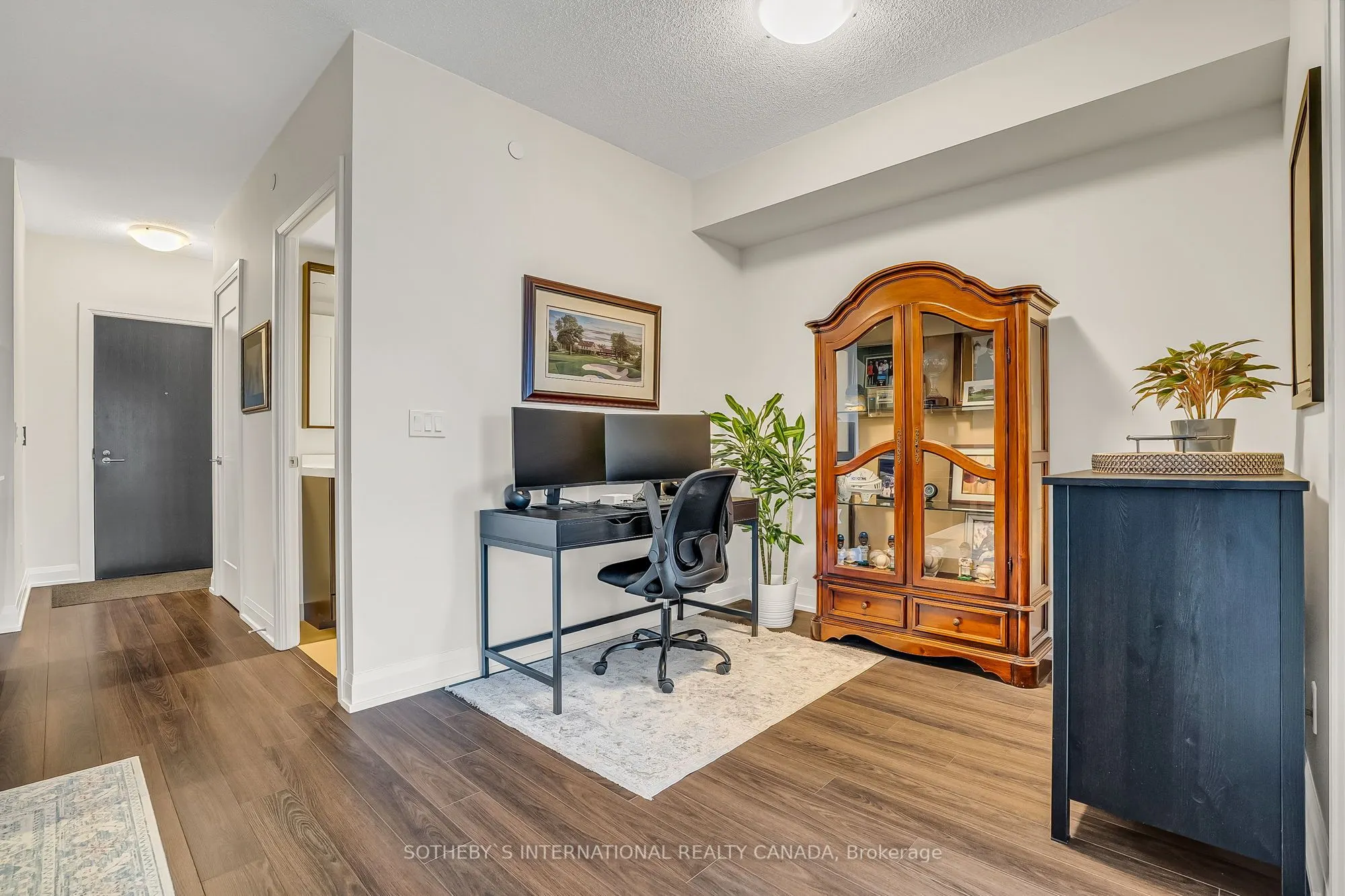 18 Graydon Hall Drive, #1404