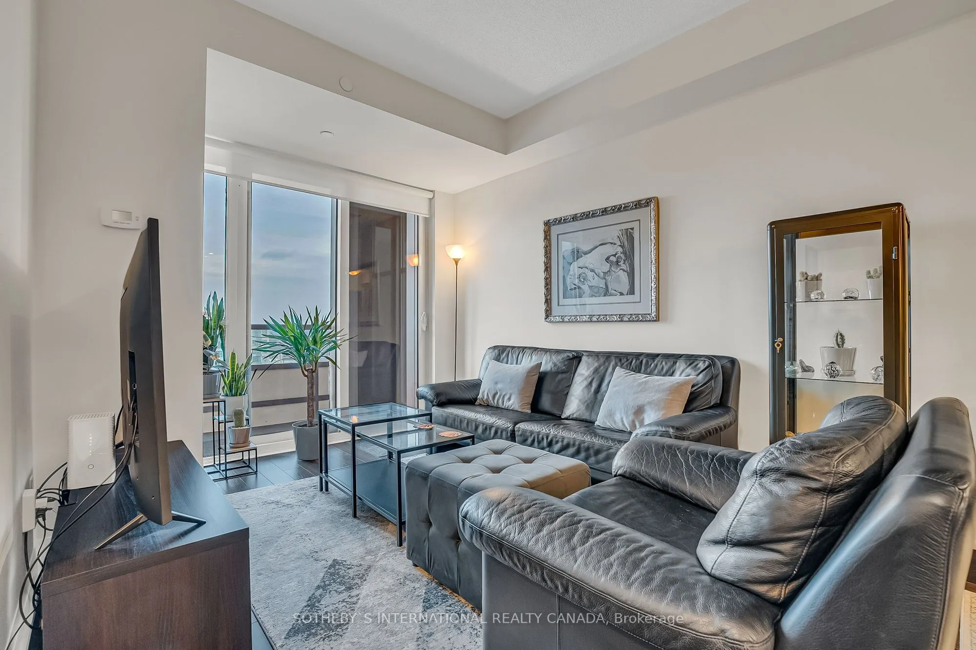 18 Graydon Hall Drive, #1404