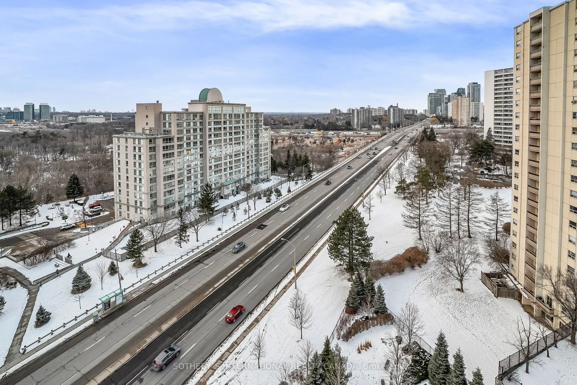 18 Graydon Hall Drive, #1404