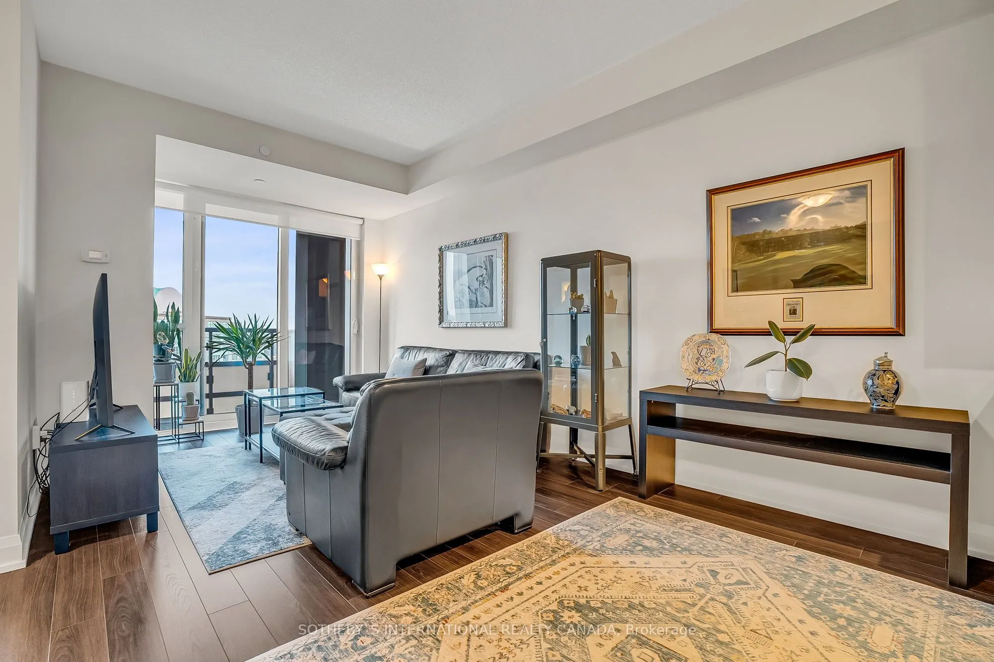18 Graydon Hall Drive, #1404