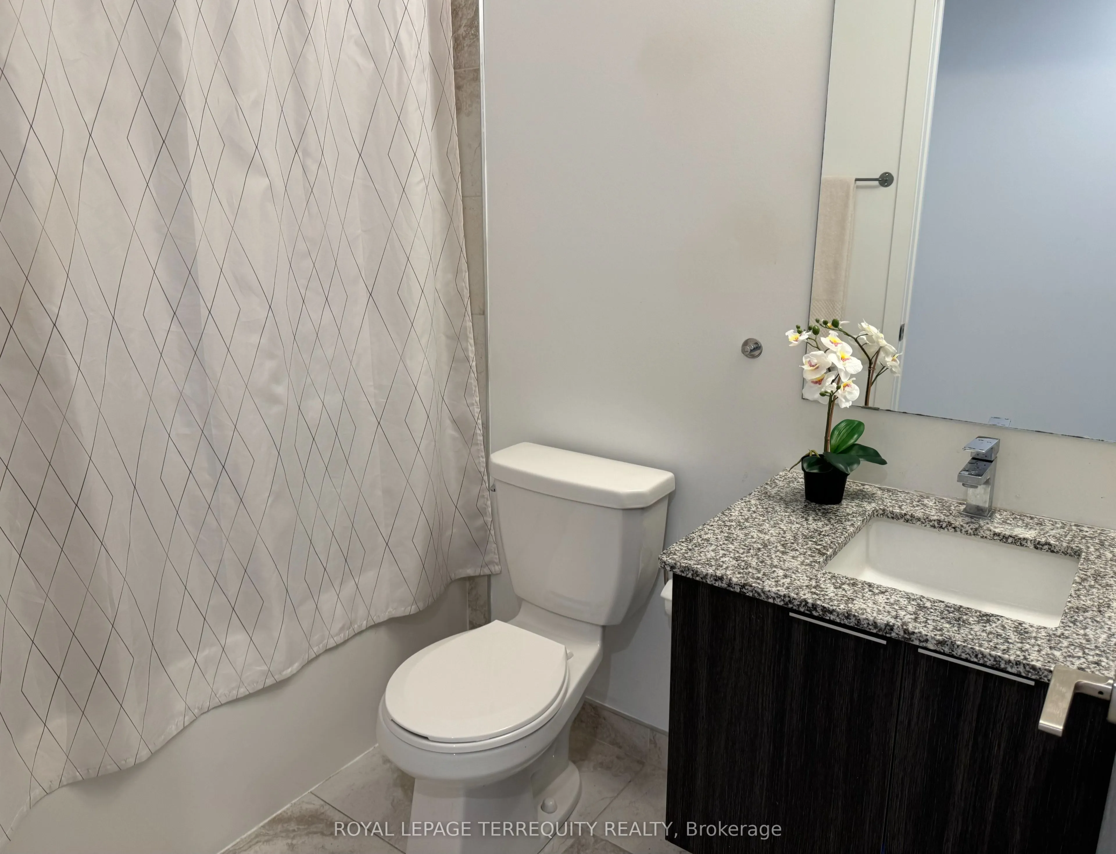 120 Parliament Street, #421