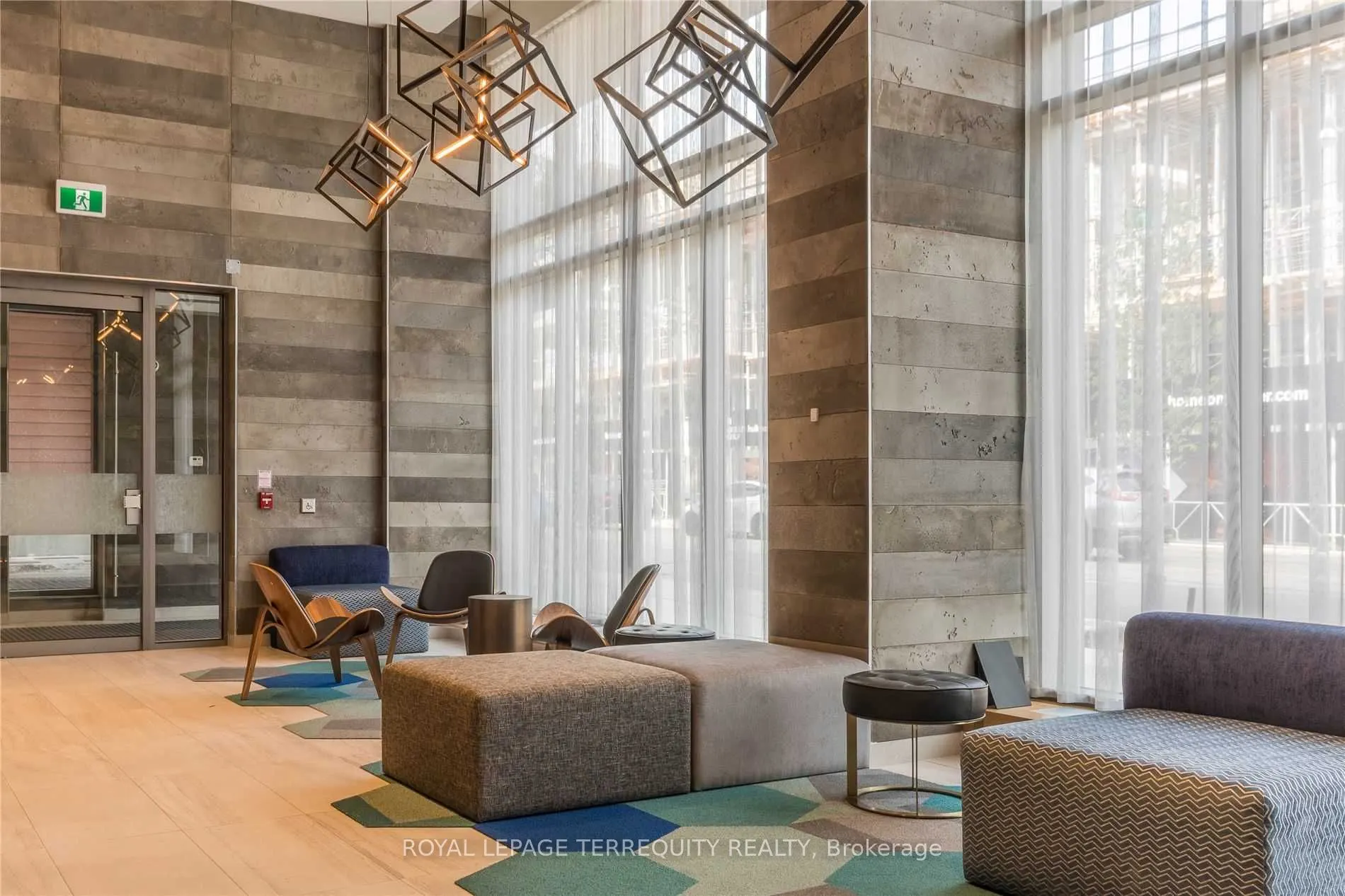 120 Parliament Street, #421