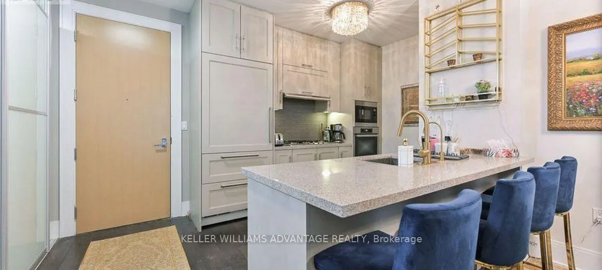 29 Queens Quay E, #616