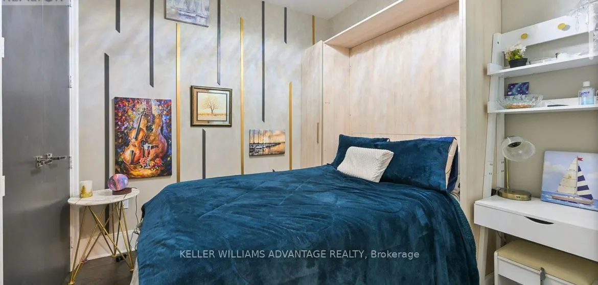 29 Queens Quay E, #616