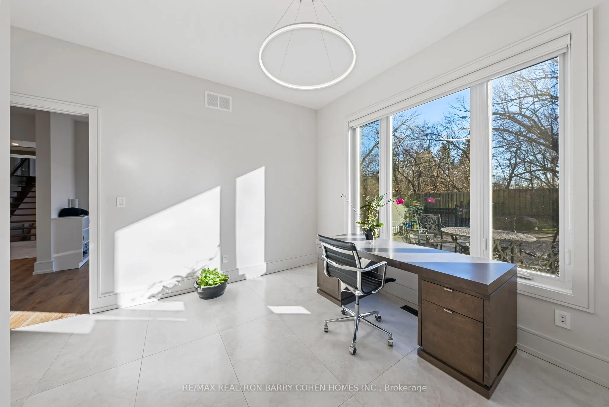 41 Suncrest Drive